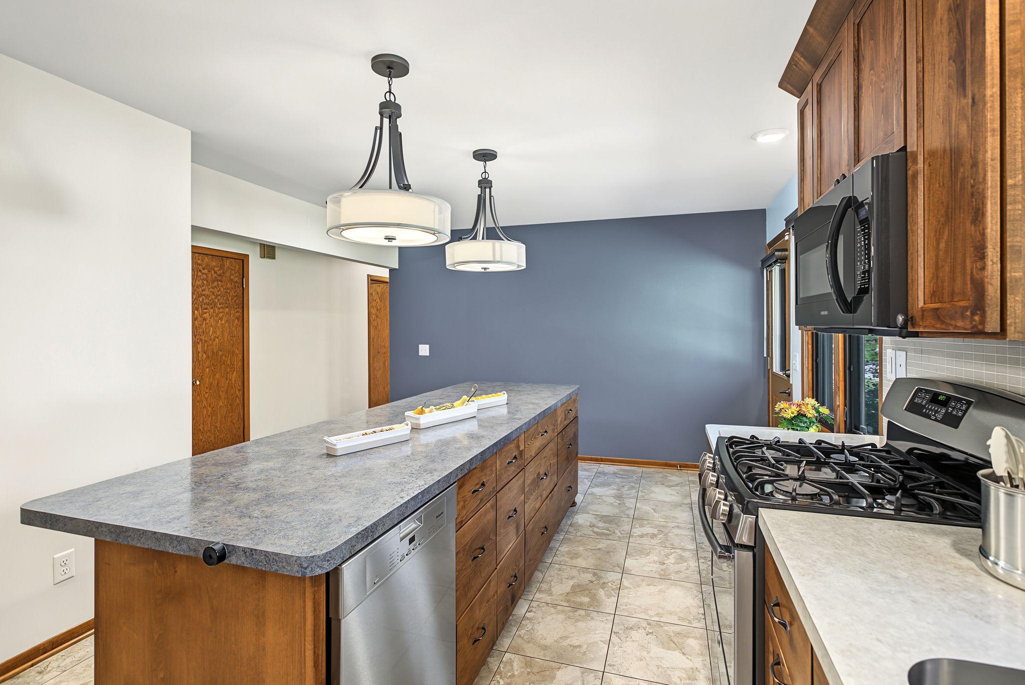 View of Residential at 3201 Townview Avenue, Saint Anthony MN 55418, Saint Anthony (13 of 38) - Mike Wilen | Minnesota Team Real Estate