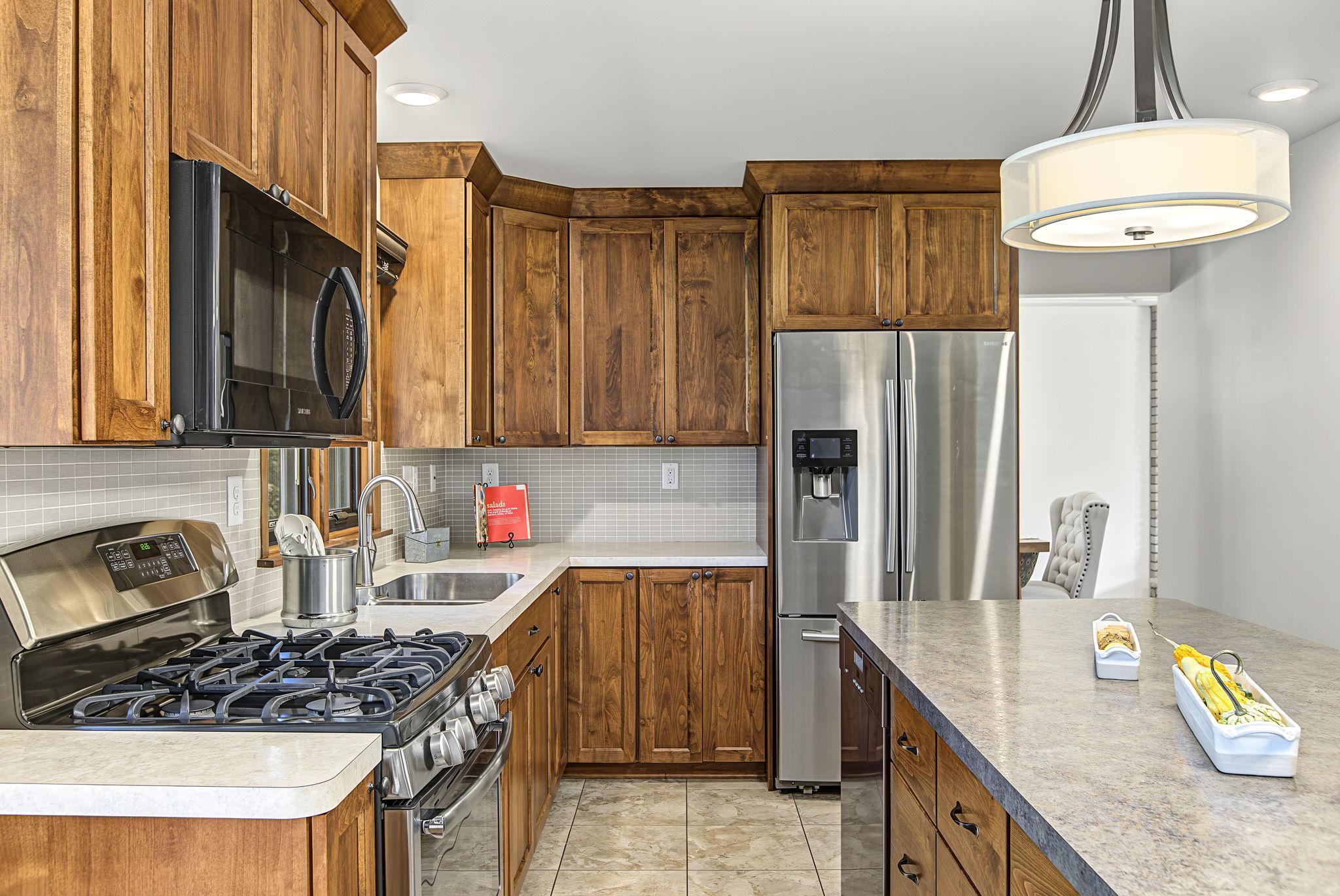 View of Residential at 3201 Townview Avenue, Saint Anthony MN 55418, Saint Anthony (6 of 38) - Mike Wilen | Minnesota Team Real Estate