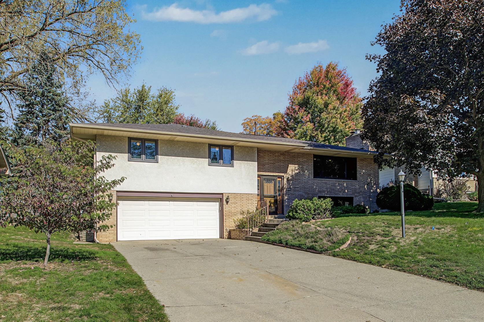 View of Residential at 3201 Townview Avenue, Saint Anthony MN 55418, Saint Anthony (2 of 38) - Mike Wilen | Minnesota Team Real Estate