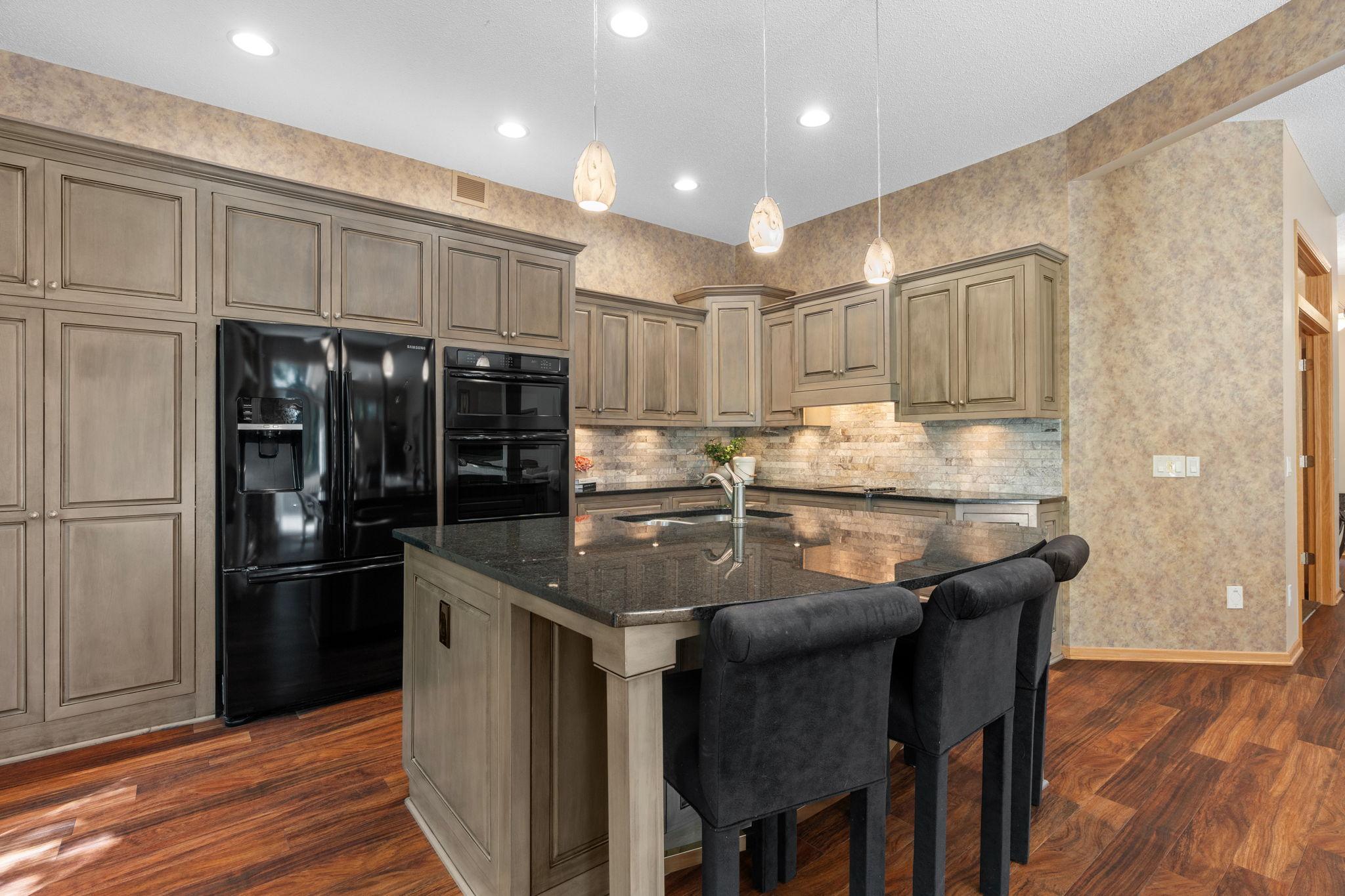 View of Residential at 8975 Hunters Way, Apple Valley MN 55124, Apple Valley (9 of 27) - Mike Wilen | Minnesota Team Real Estate