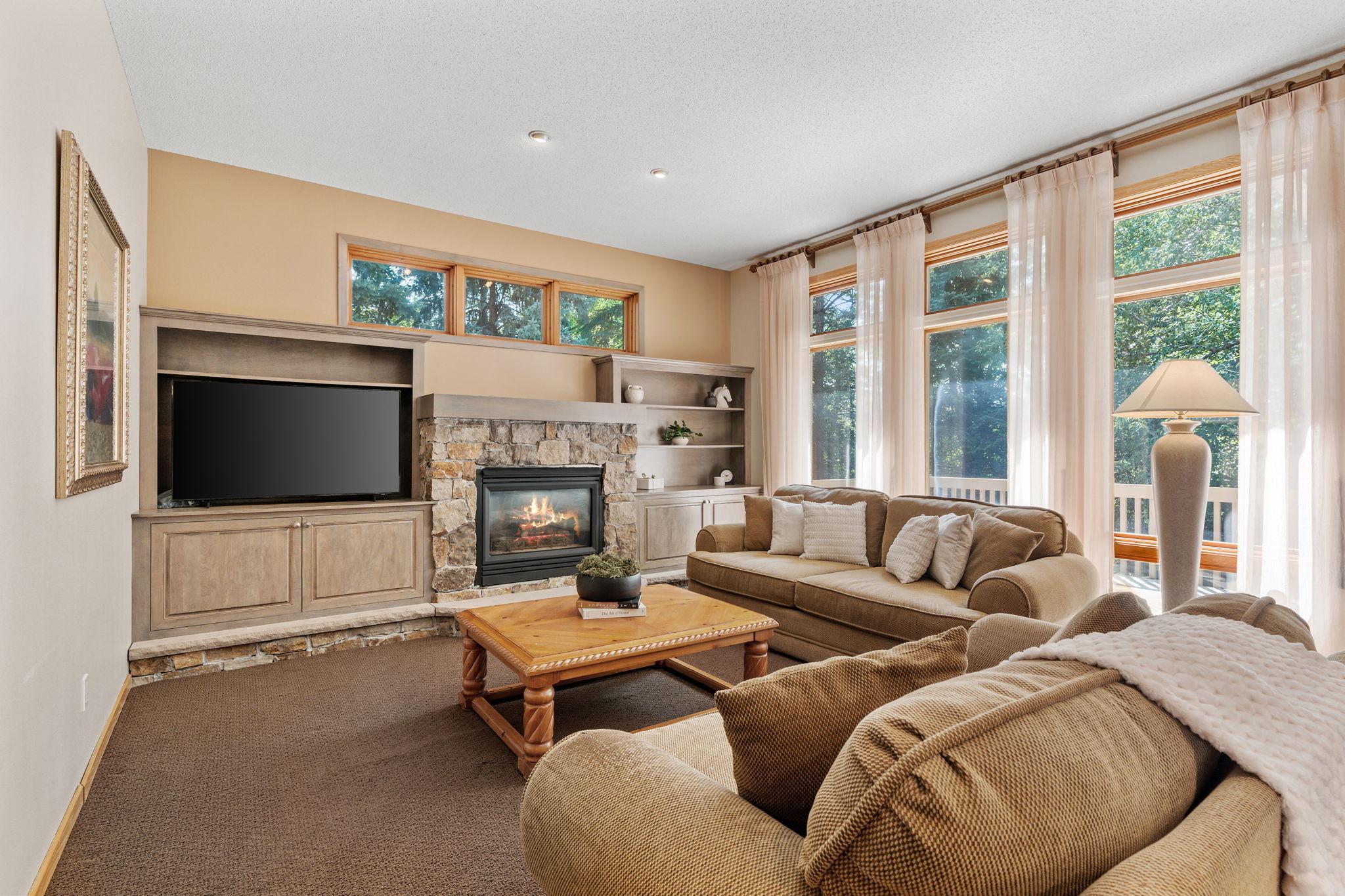 View of Residential at 8975 Hunters Way, Apple Valley MN 55124, Apple Valley (4 of 27) - Mike Wilen | Minnesota Team Real Estate
