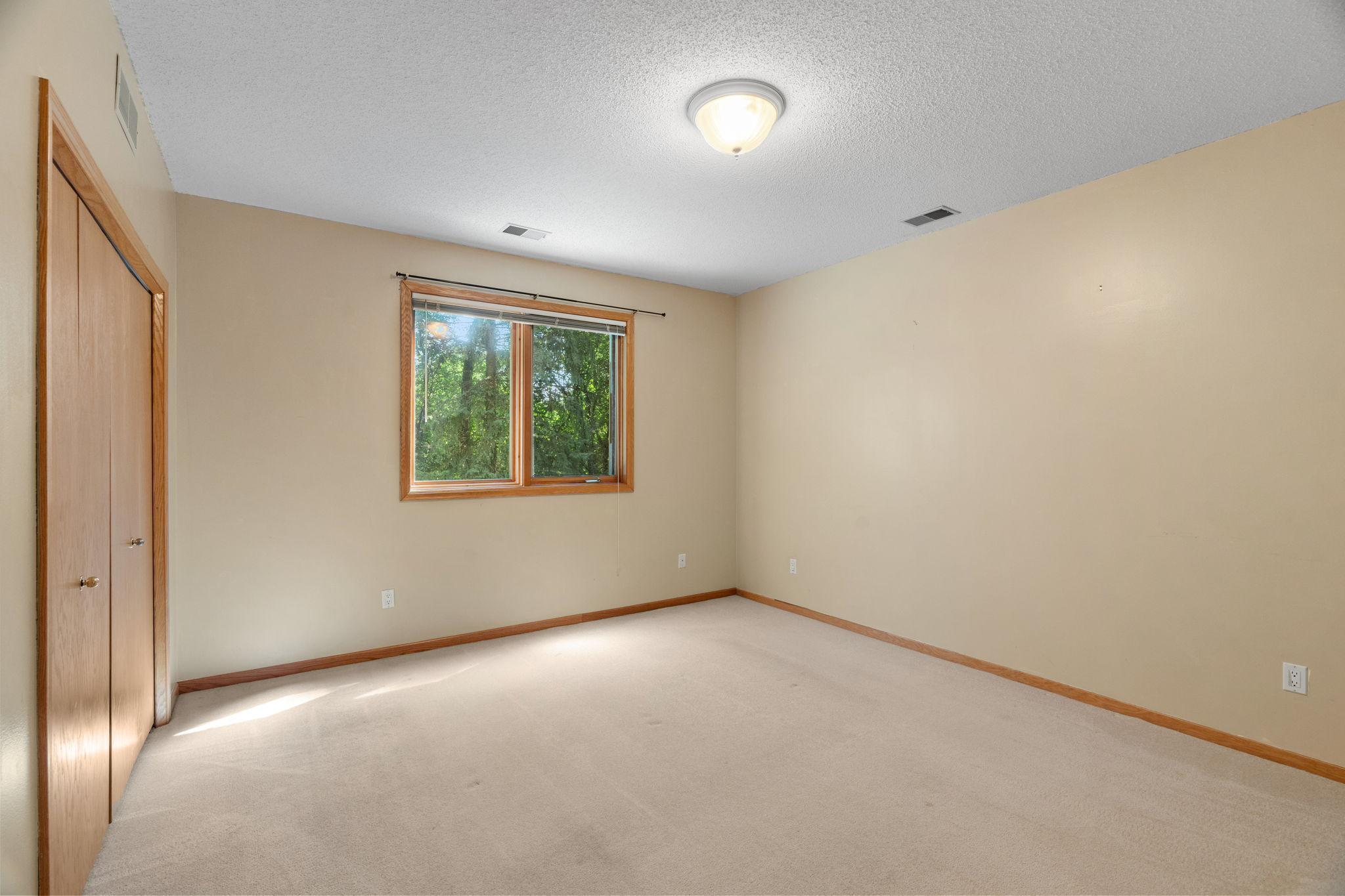 View of Residential at 8975 Hunters Way, Apple Valley MN 55124, Apple Valley (21 of 27) - Mike Wilen | Minnesota Team Real Estate