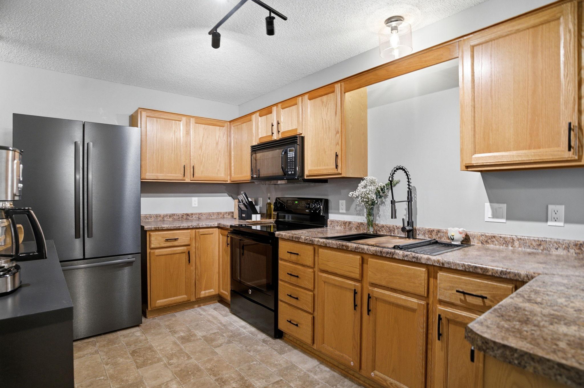View of Residential at 8854 Spring Lane, Woodbury MN 55125, Woodbury (17 of 32) - Mike Wilen | Minnesota Team Real Estate