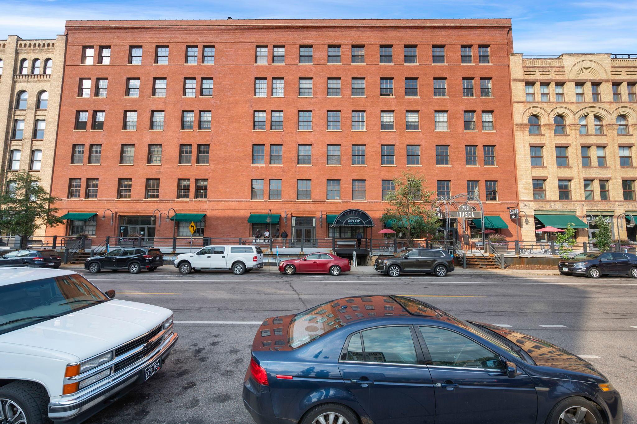 View of Residential at 716 1st Street #534, Minneapolis MN 55401, Minneapolis (90 of 122) - Mike Wilen | Minnesota Team Real Estate