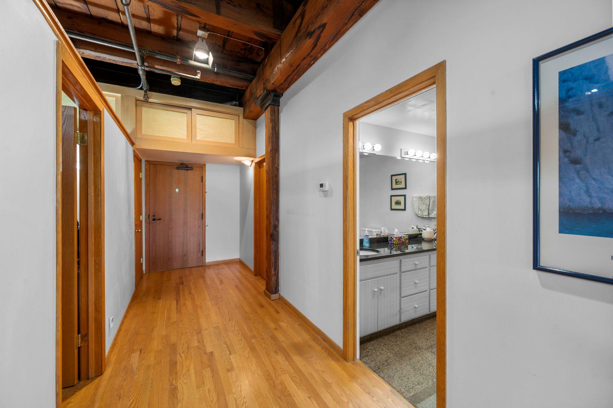 View of Residential at 716 1st Street #534, Minneapolis MN 55401, Minneapolis (67 of 122) - Mike Wilen | Minnesota Team Real Estate