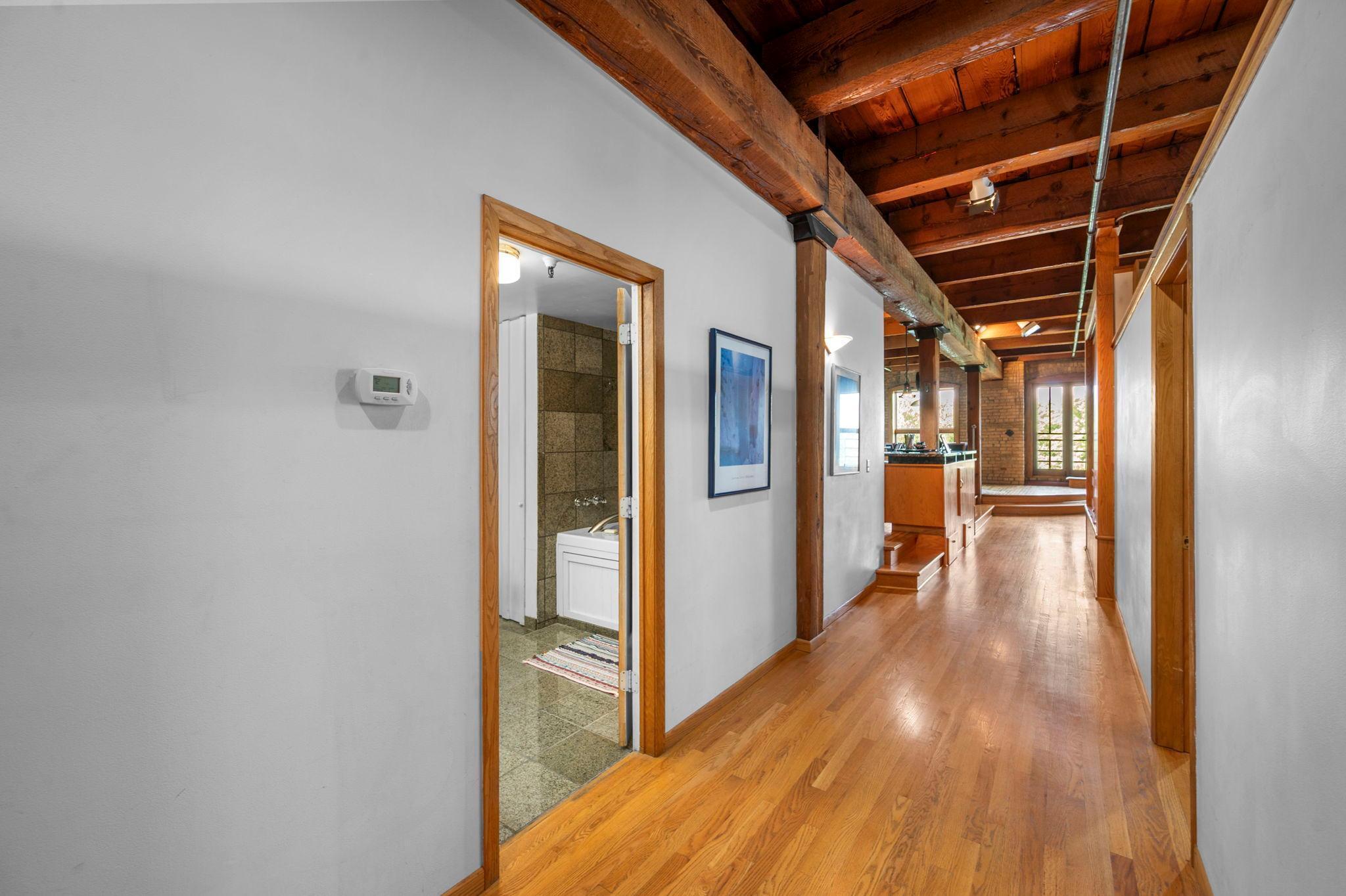 View of Residential at 716 1st Street #534, Minneapolis MN 55401, Minneapolis (66 of 122) - Mike Wilen | Minnesota Team Real Estate