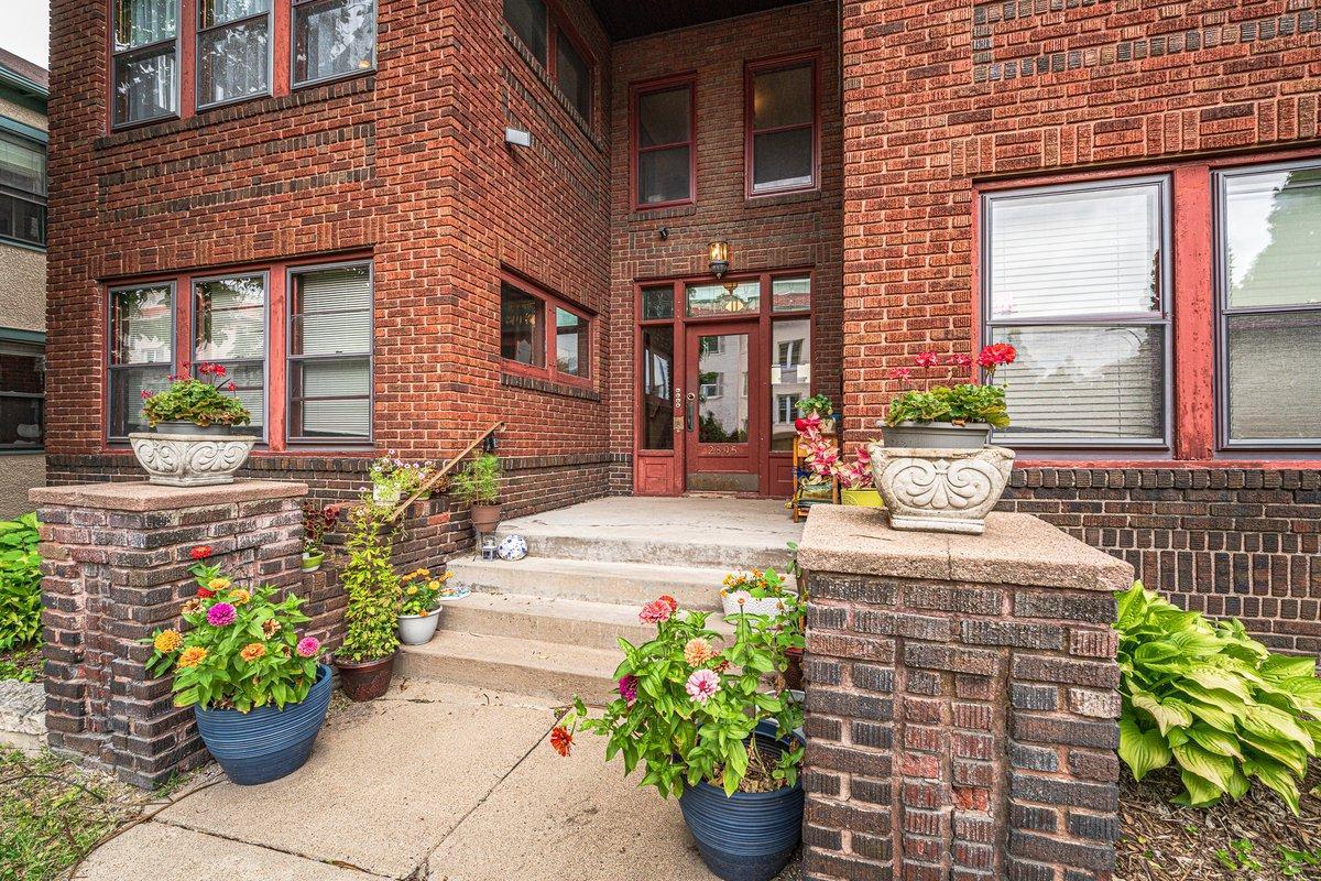 View of Residential at 2895 James Avenue #4, Minneapolis MN 55408, Minneapolis (3 of 47) - Mike Wilen | Minnesota Team Real Estate