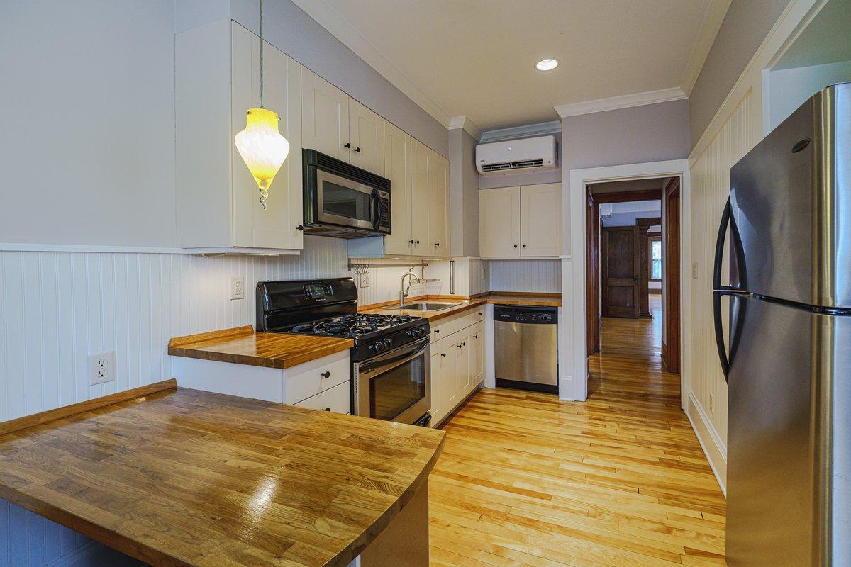 View of Residential at 2895 James Avenue #4, Minneapolis MN 55408, Minneapolis (20 of 47) - Mike Wilen | Minnesota Team Real Estate