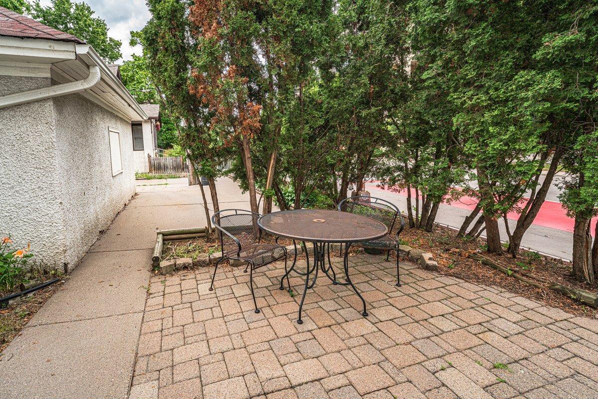 View of Residential at 2895 James Avenue #4, Minneapolis MN 55408, Minneapolis (33 of 47) - Mike Wilen | Minnesota Team Real Estate
