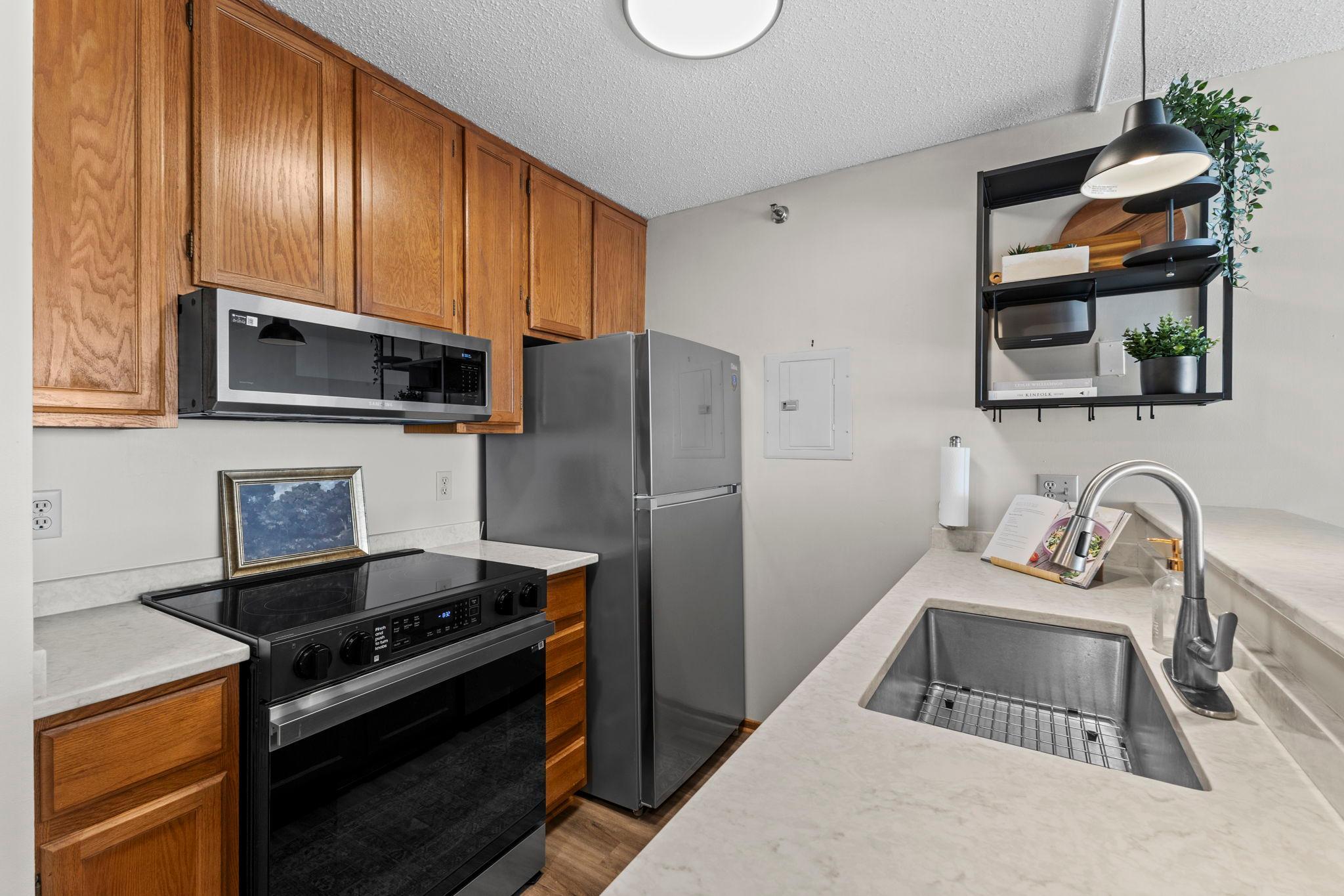 View of Residential at 433 7th Street #2126, Minneapolis MN 55415, Minneapolis (4 of 38) - Mike Wilen | Minnesota Team Real Estate