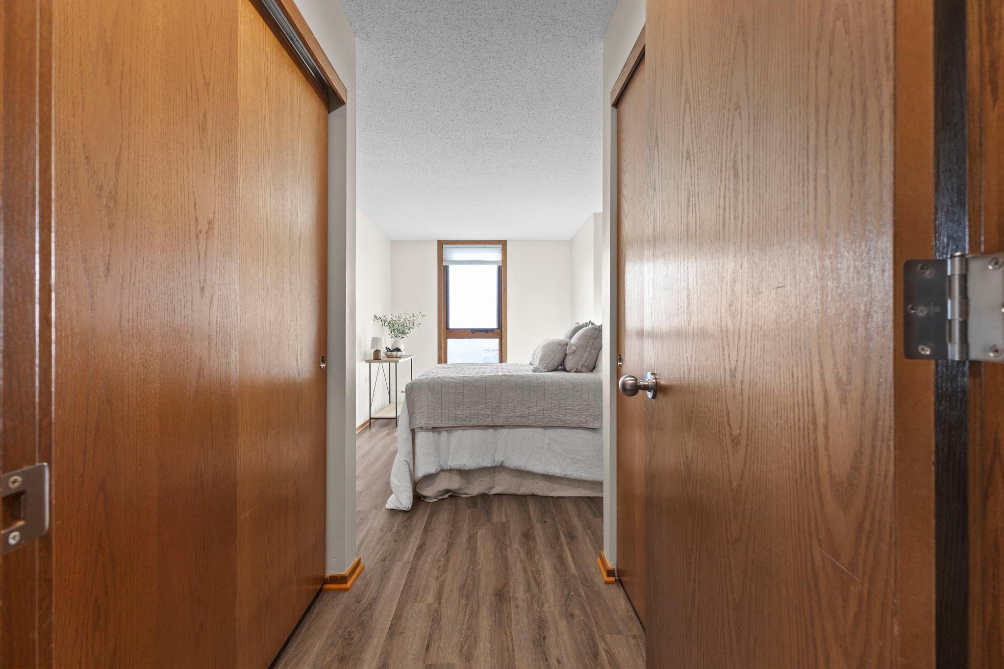 View of Residential at 433 7th Street #2126, Minneapolis MN 55415, Minneapolis (15 of 38) - Mike Wilen | Minnesota Team Real Estate