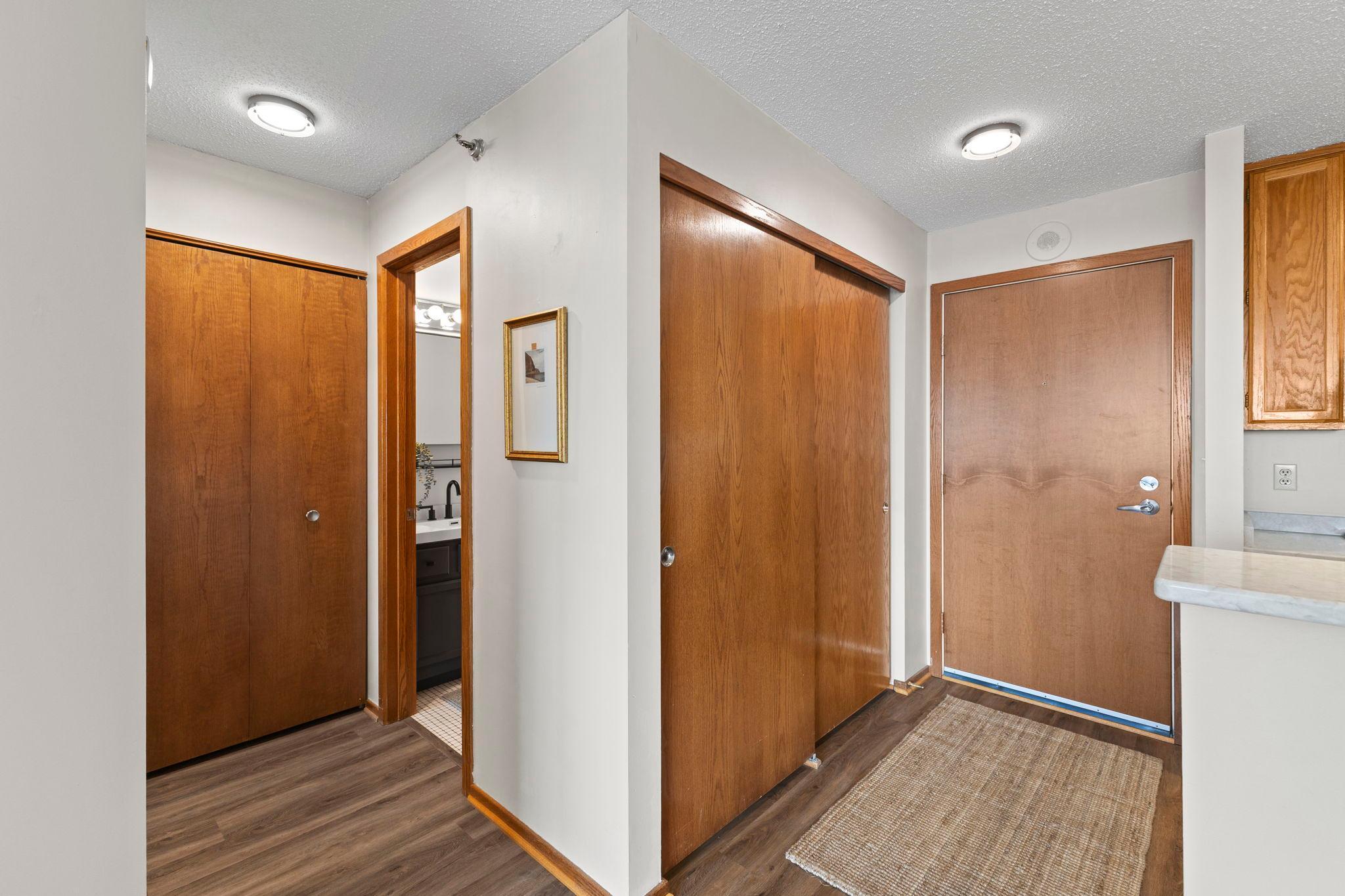 View of Residential at 433 7th Street #2126, Minneapolis MN 55415, Minneapolis (13 of 38) - Mike Wilen | Minnesota Team Real Estate