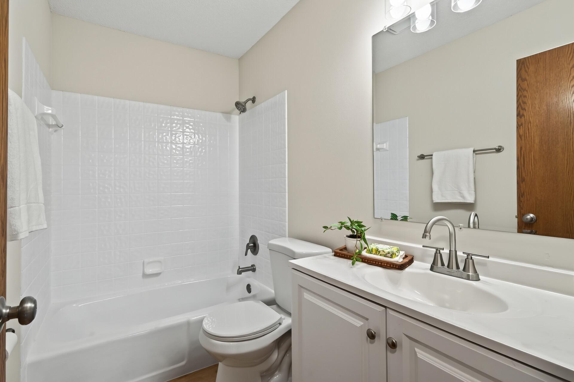 View of Residential at 422 95th Lane, Blaine MN 55434, Blaine (21 of 32) - Mike Wilen | Minnesota Team Real Estate