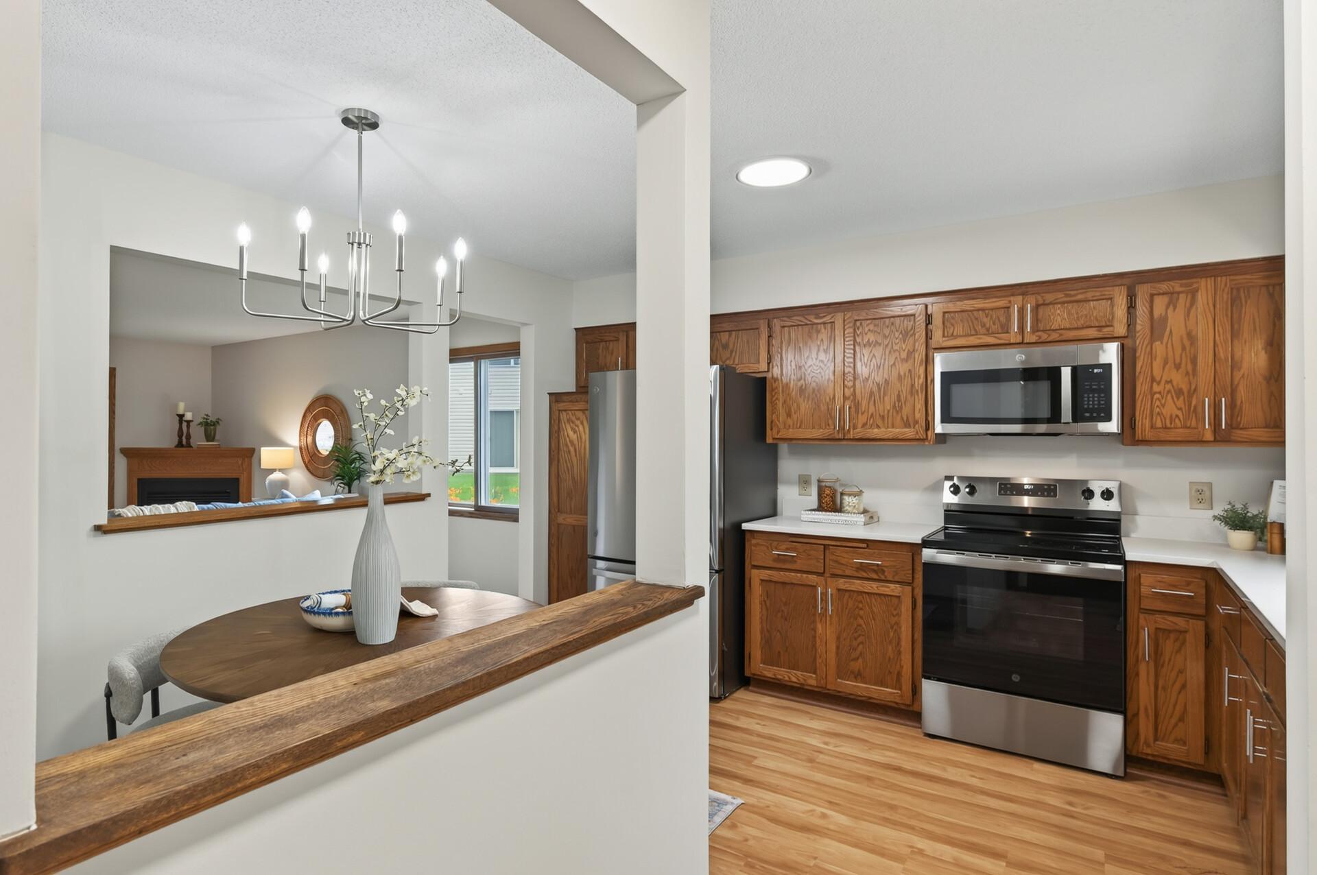 View of Residential at 422 95th Lane, Blaine MN 55434, Blaine (15 of 32) - Mike Wilen | Minnesota Team Real Estate