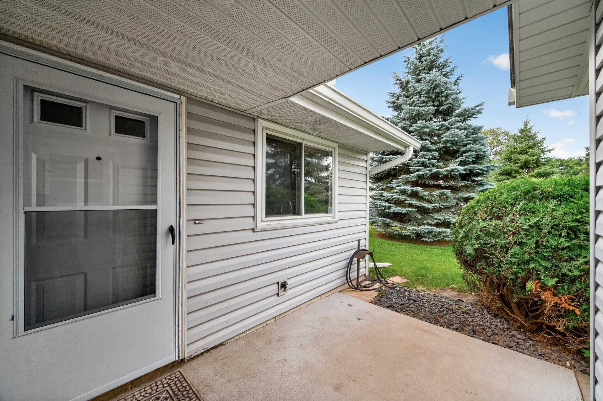 View of Residential at 422 95th Lane, Blaine MN 55434, Blaine (25 of 32) - Mike Wilen | Minnesota Team Real Estate