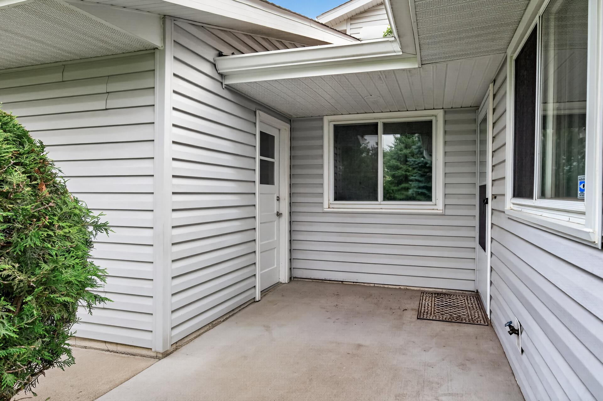 View of Residential at 422 95th Lane, Blaine MN 55434, Blaine (24 of 32) - Mike Wilen | Minnesota Team Real Estate