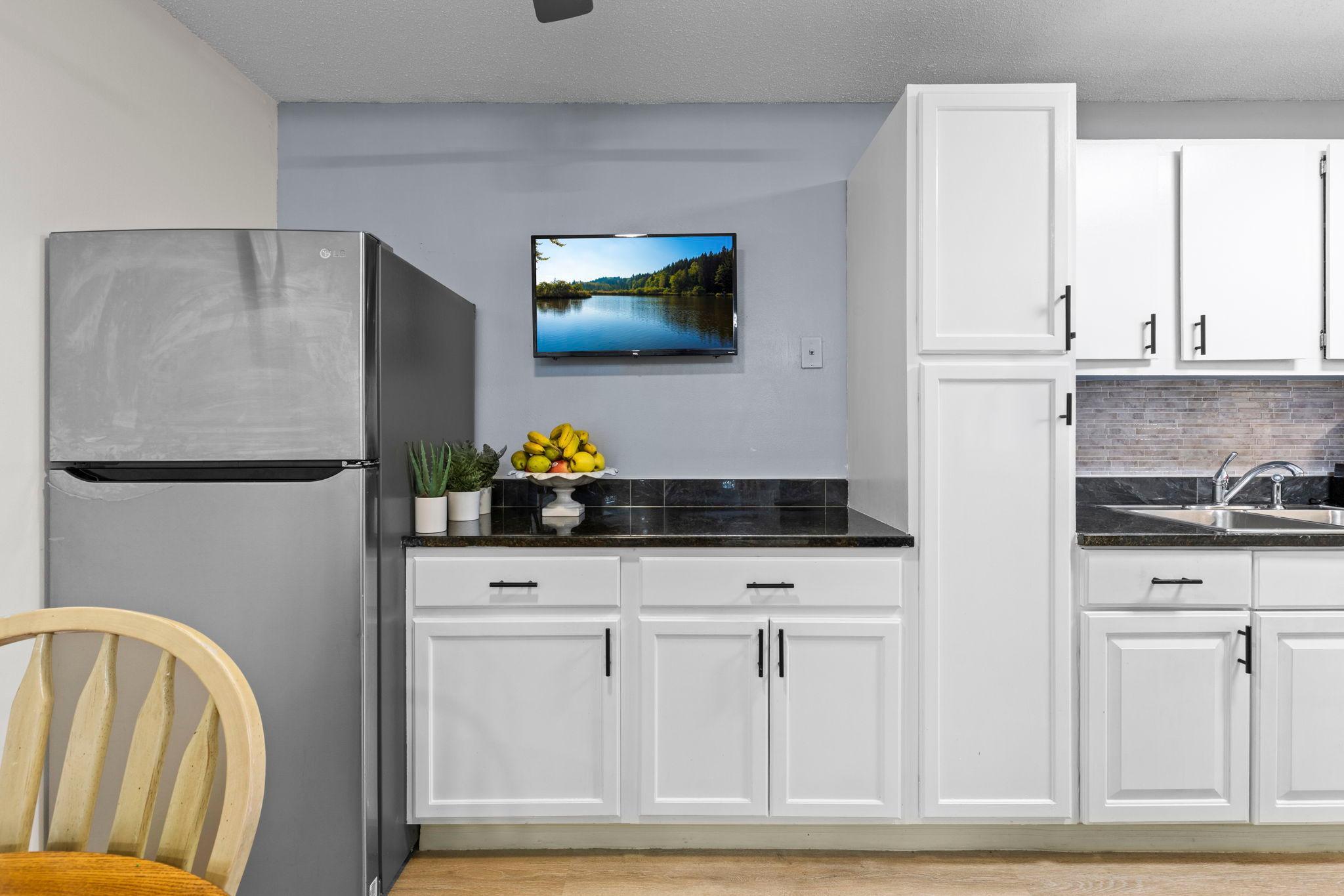 View of Residential at 4201 Lakeside Avenue #214, Brooklyn Center MN 55429, Brooklyn Center (5 of 24) - Mike Wilen | Minnesota Team Real Estate