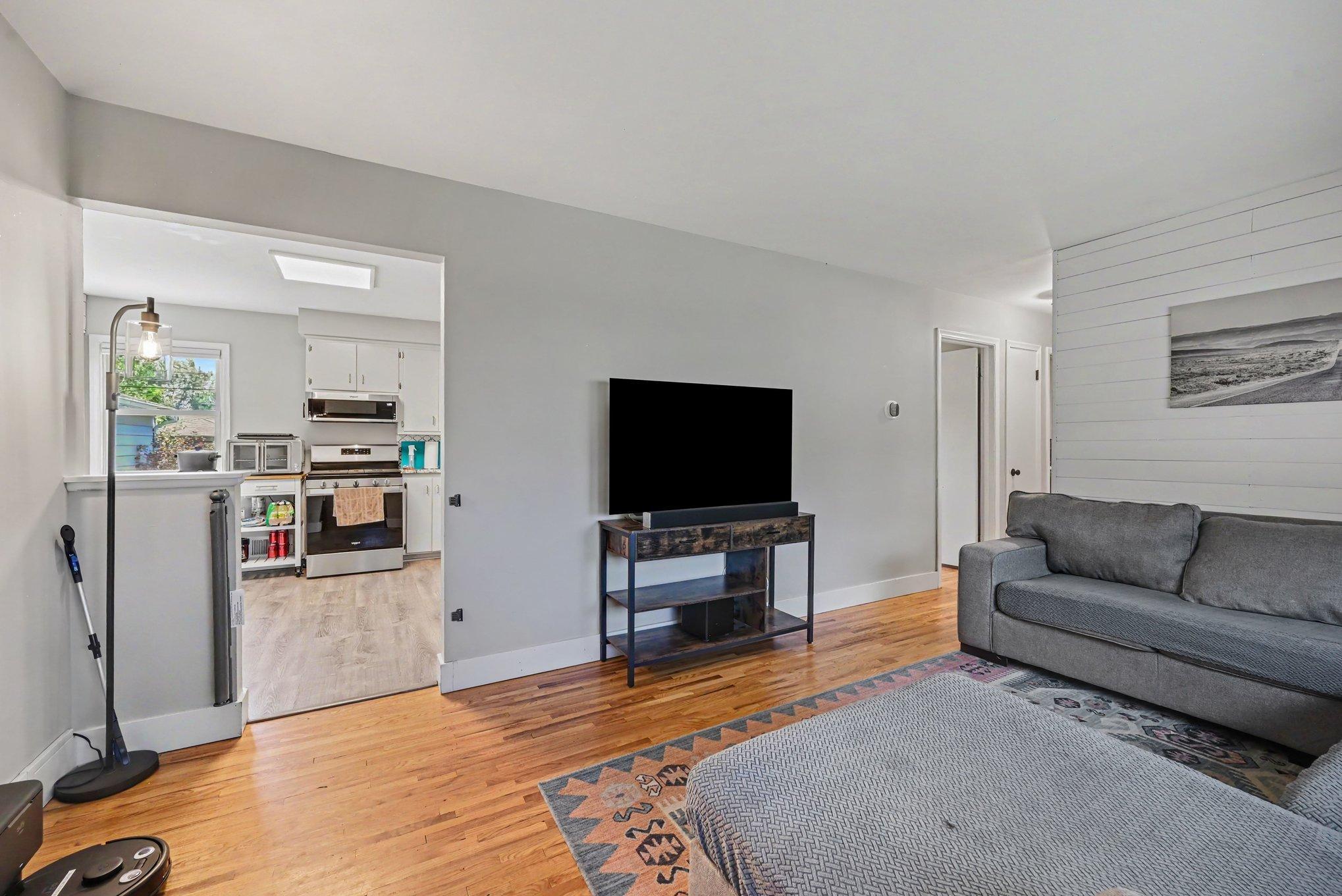 View of Residential at 1460 Sherren Avenue, Maplewood MN 55109, Maplewood (17 of 23) - Mike Wilen | Minnesota Team Real Estate