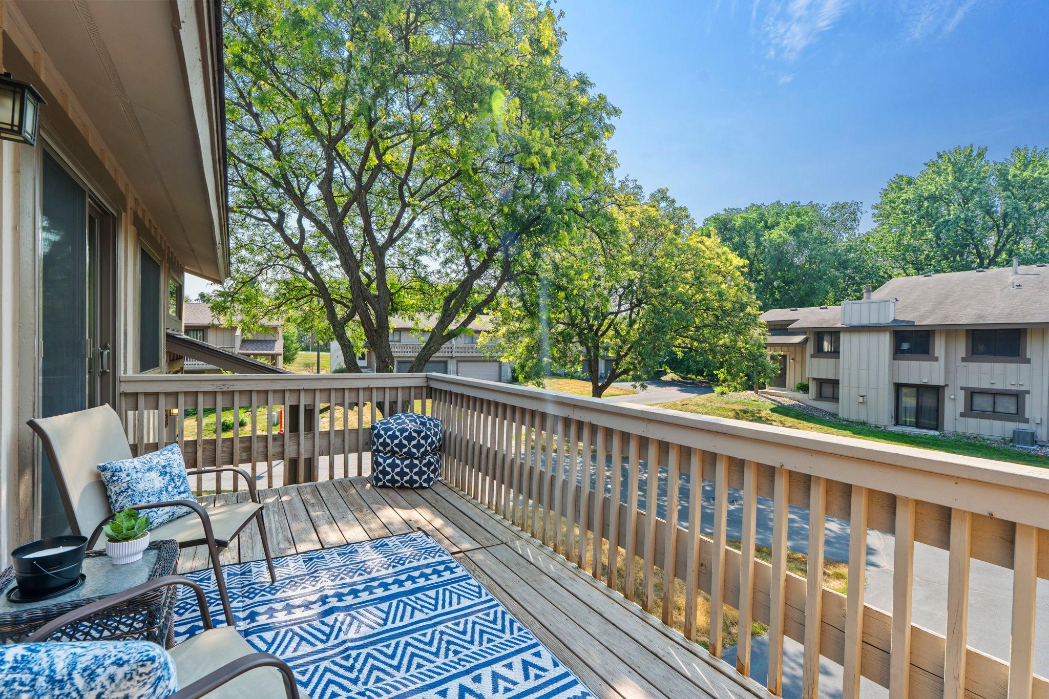 View of Residential at 7232 Woodstock Curve, Bloomington MN 55438, Bloomington (18 of 36) - Mike Wilen | Minnesota Team Real Estate