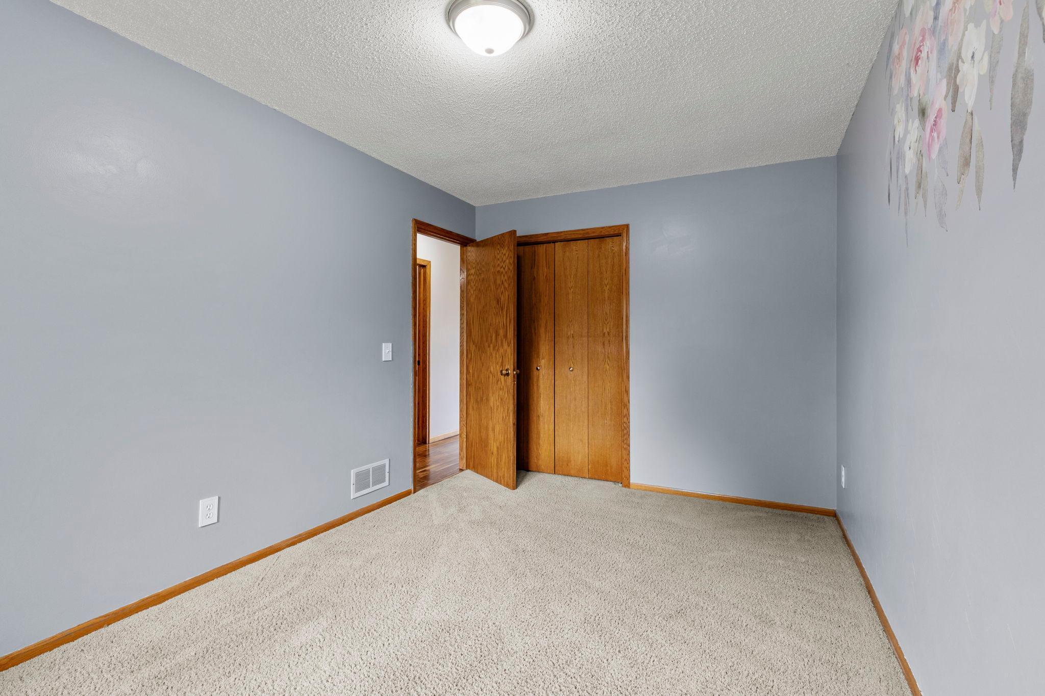 View of Residential at 14366 Europa Avenue, Apple Valley MN 55124, Apple Valley (28 of 69) - Mike Wilen | Minnesota Team Real Estate