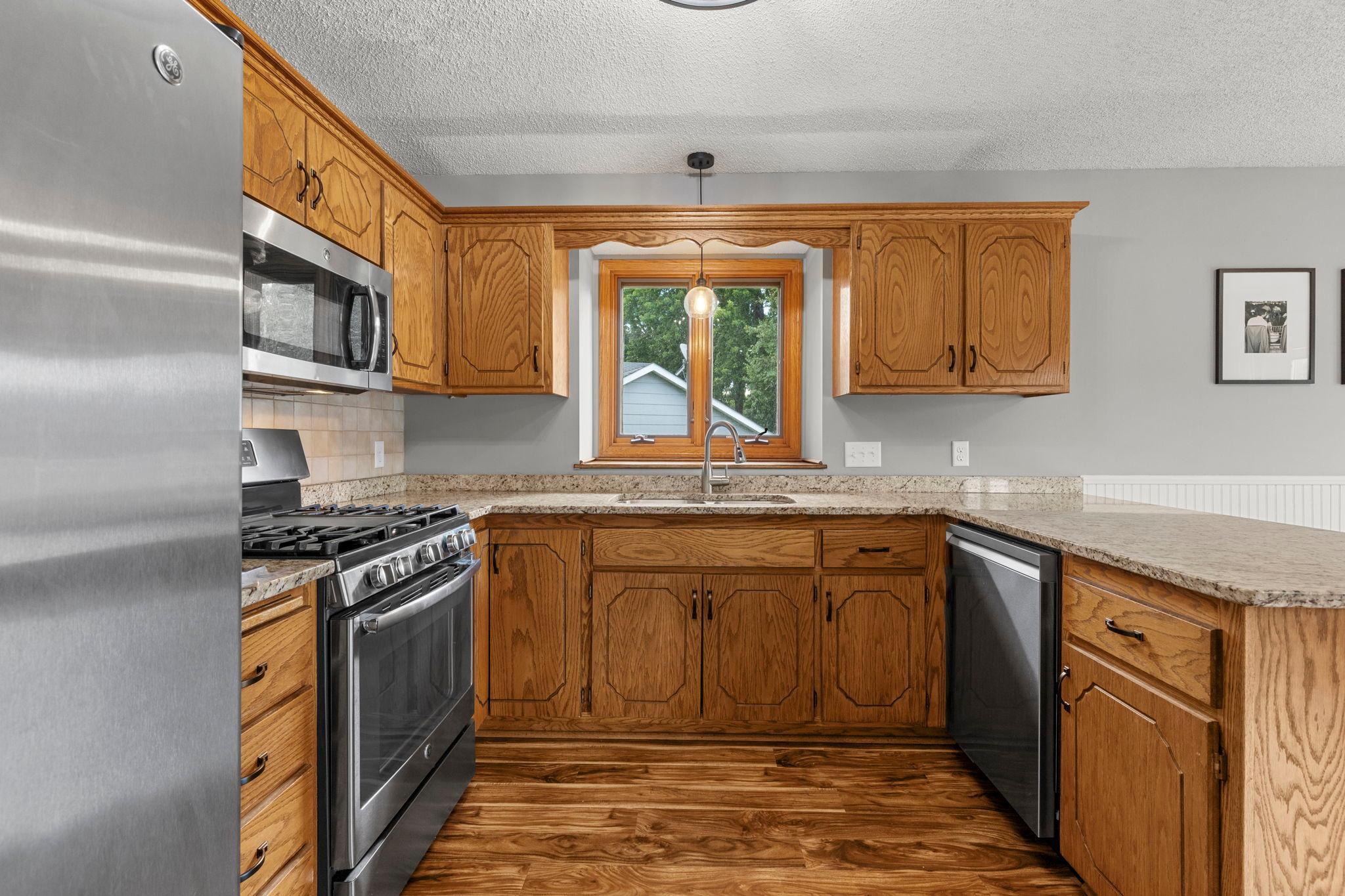 View of Residential at 14366 Europa Avenue, Apple Valley MN 55124, Apple Valley (11 of 69) - Mike Wilen | Minnesota Team Real Estate