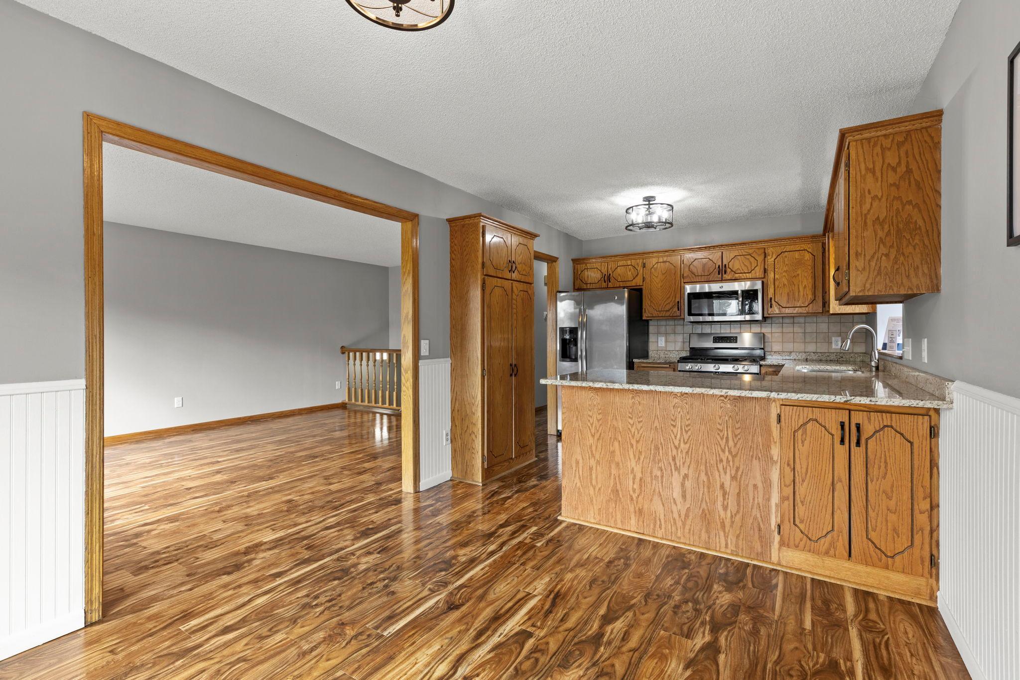 View of Residential at 14366 Europa Avenue, Apple Valley MN 55124, Apple Valley (12 of 69) - Mike Wilen | Minnesota Team Real Estate