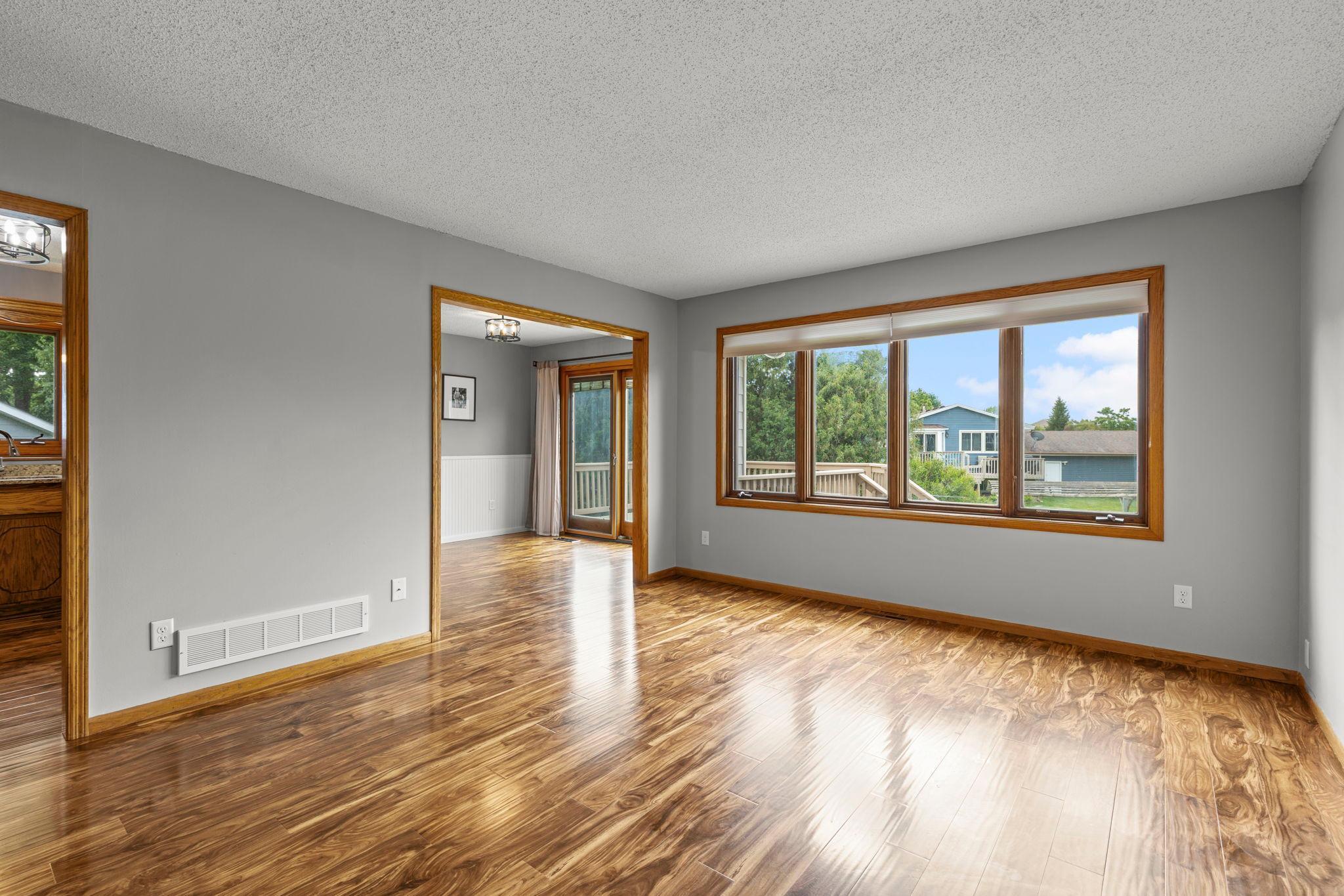 View of Residential at 14366 Europa Avenue, Apple Valley MN 55124, Apple Valley (6 of 69) - Mike Wilen | Minnesota Team Real Estate