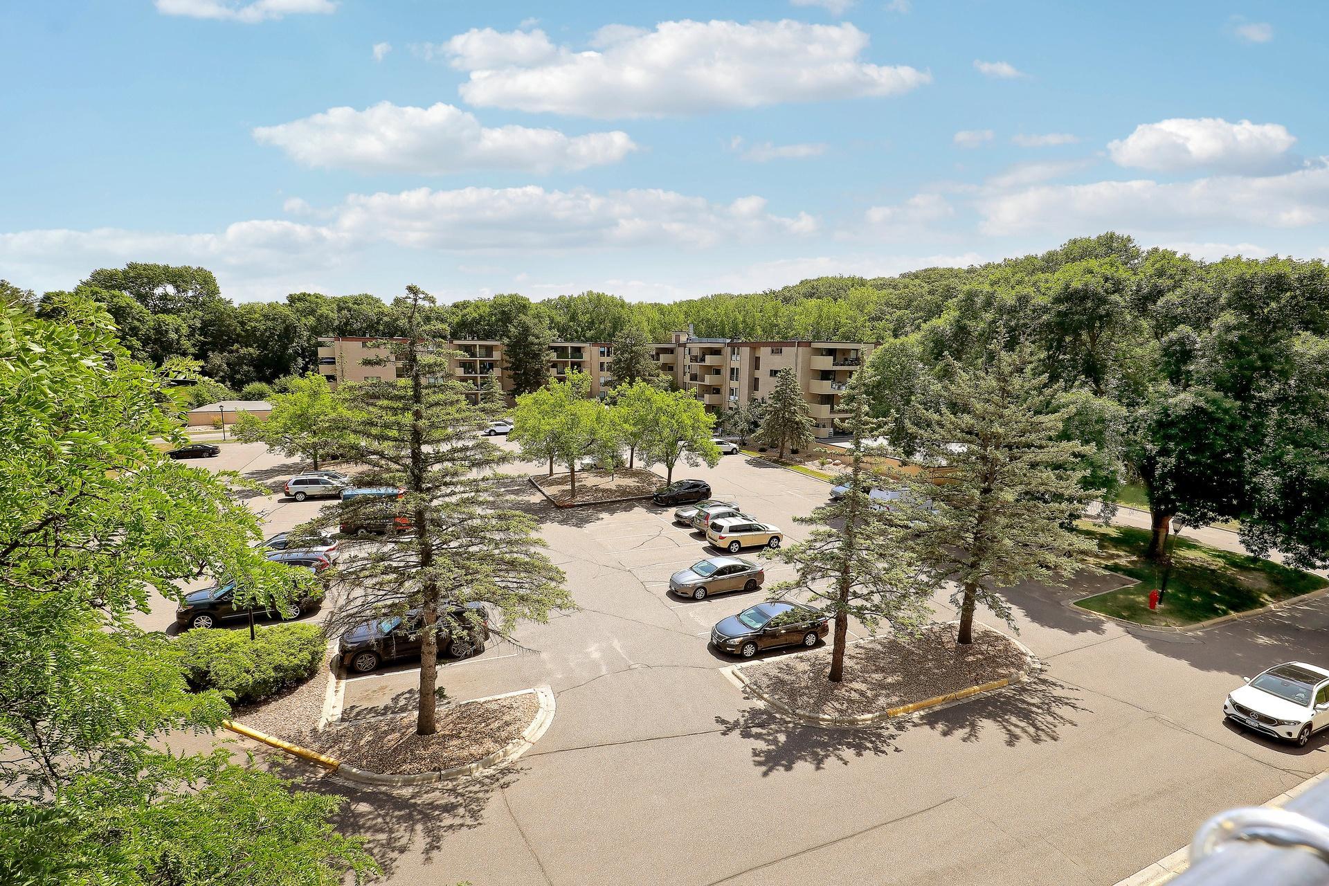 View of Residential at 6710 Vernon Avenue #406, Edina MN 55436, Edina (15 of 30) - Mike Wilen | Minnesota Team Real Estate