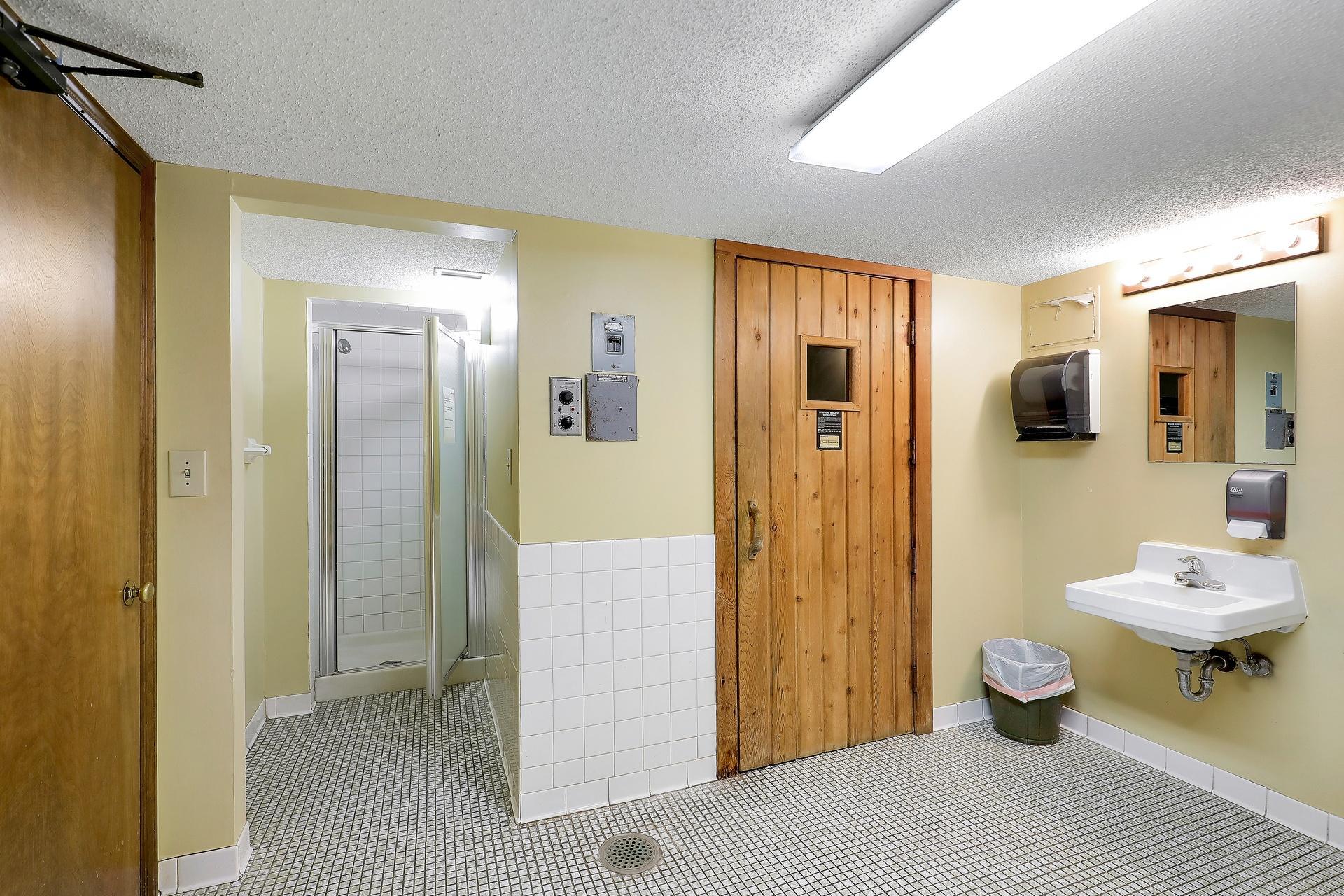 View of Residential at 6710 Vernon Avenue #406, Edina MN 55436, Edina (27 of 30) - Mike Wilen | Minnesota Team Real Estate