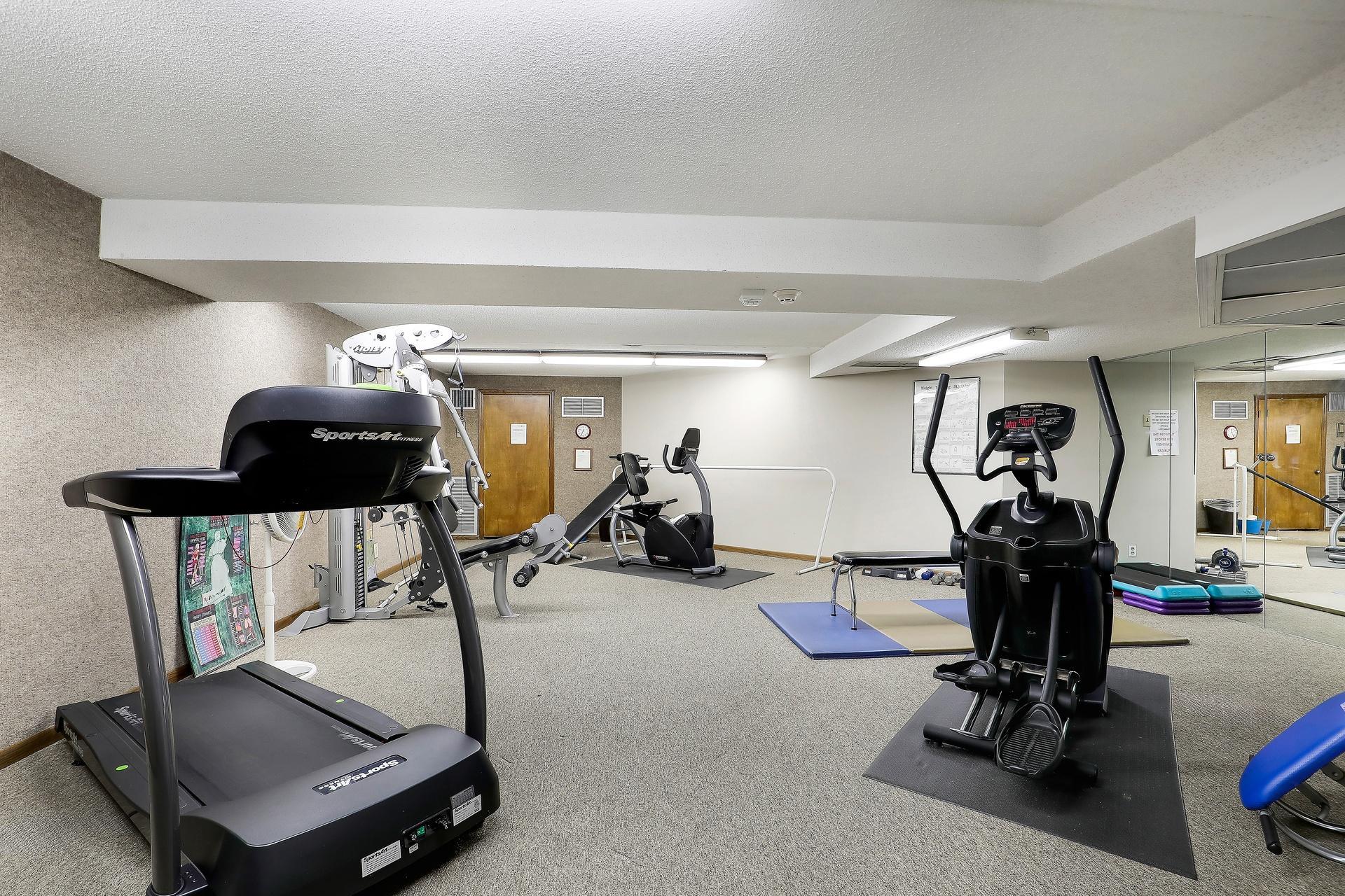 View of Residential at 6710 Vernon Avenue #406, Edina MN 55436, Edina (22 of 30) - Mike Wilen | Minnesota Team Real Estate