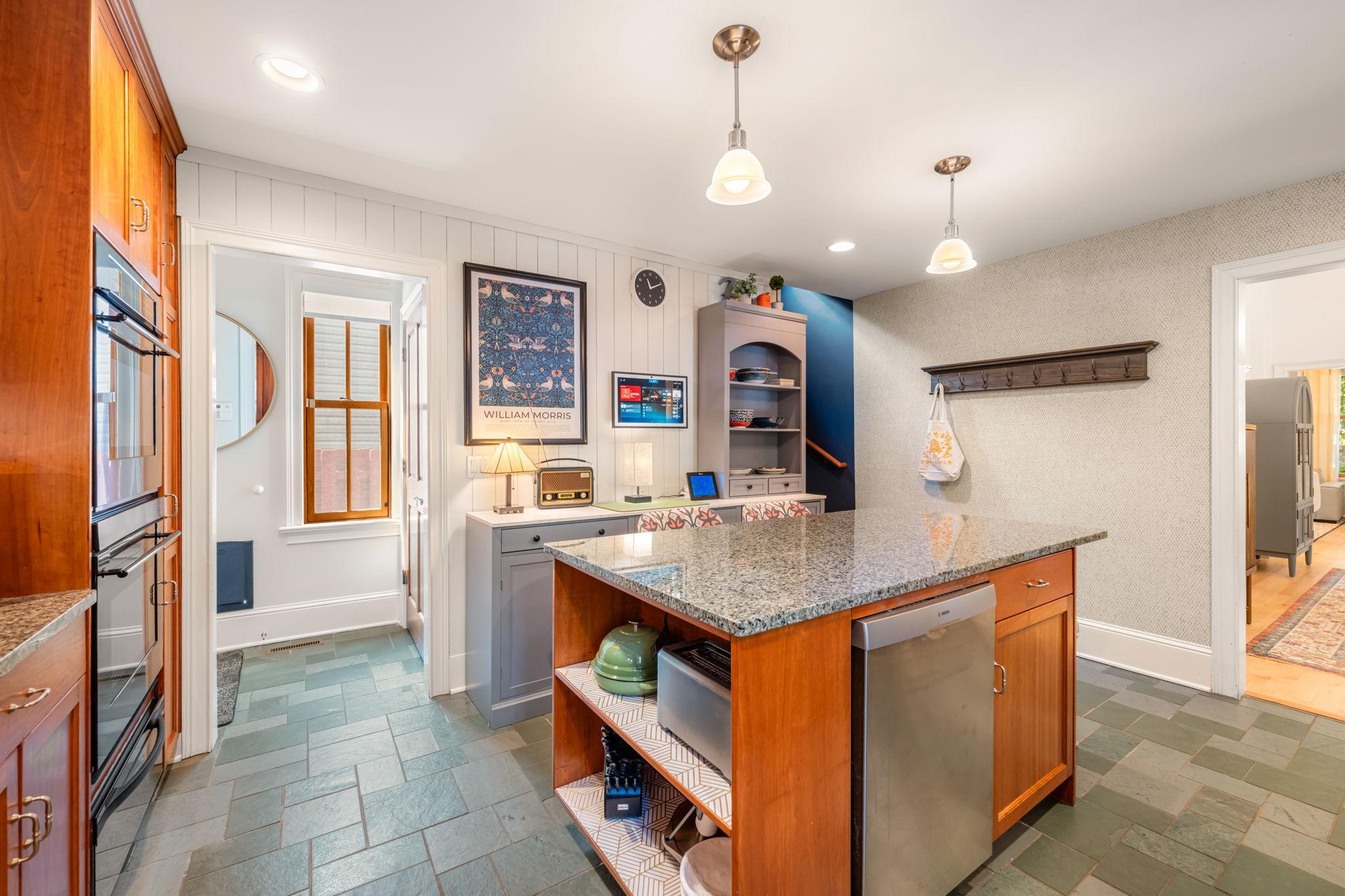 View of Residential at 82 Leech Street, Saint Paul MN 55102, Saint Paul (21 of 50) - Mike Wilen | Minnesota Team Real Estate