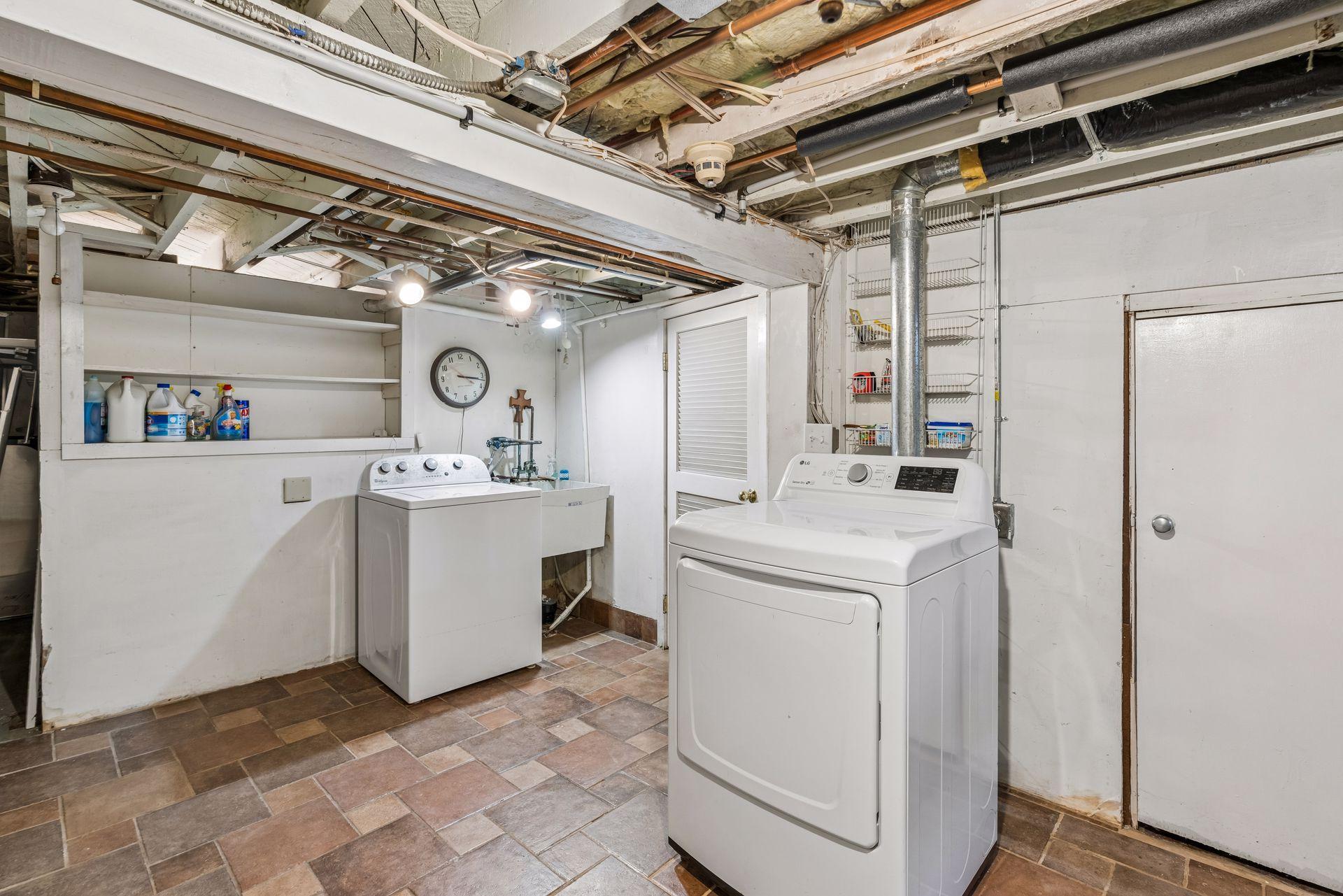 View of Residential at 4120 Queen Avenue, Minneapolis MN 55410, Minneapolis (49 of 55) - Mike Wilen | Minnesota Team Real Estate
