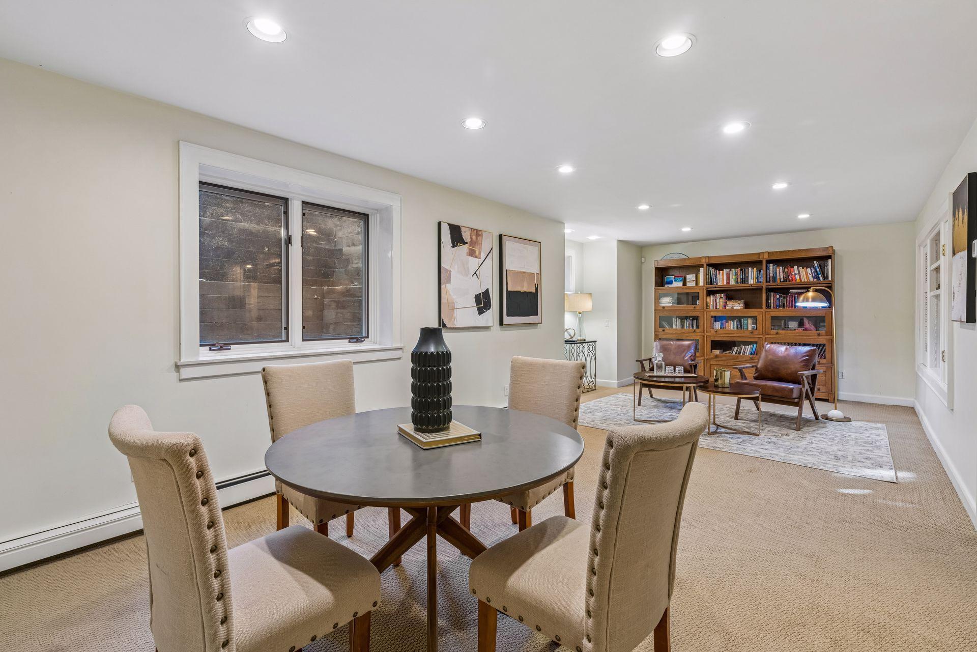 View of Residential at 4120 Queen Avenue, Minneapolis MN 55410, Minneapolis (43 of 55) - Mike Wilen | Minnesota Team Real Estate