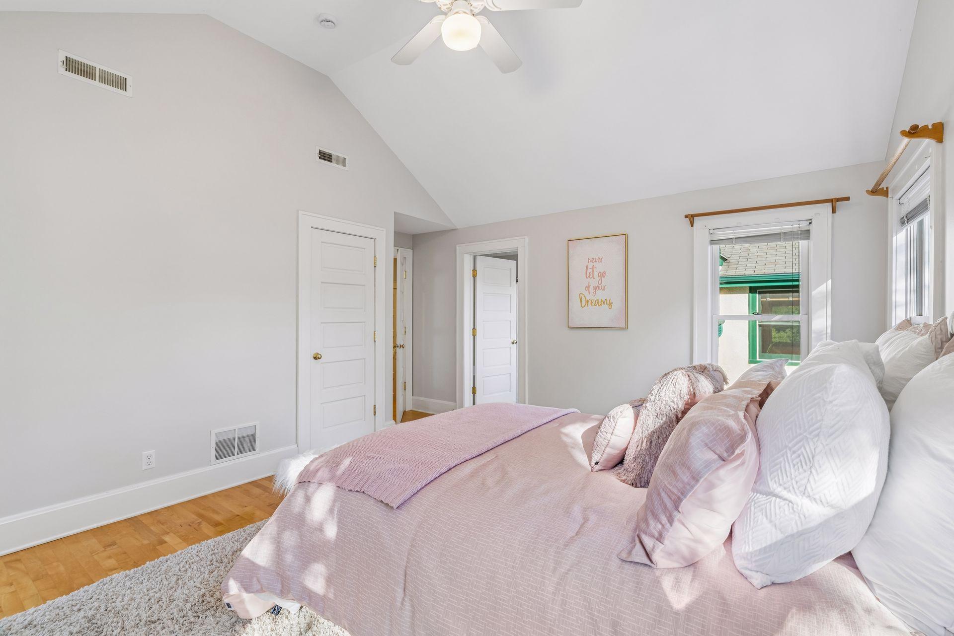 View of Residential at 4120 Queen Avenue, Minneapolis MN 55410, Minneapolis (39 of 55) - Mike Wilen | Minnesota Team Real Estate