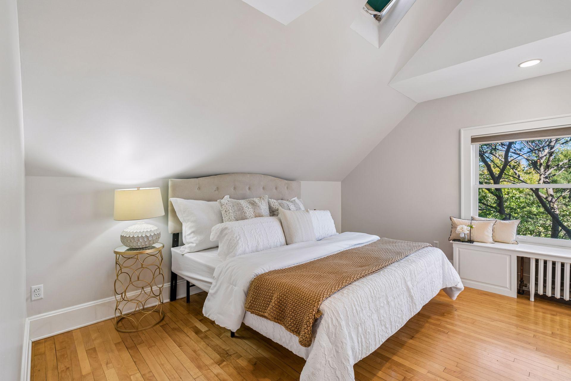 View of Residential at 4120 Queen Avenue, Minneapolis MN 55410, Minneapolis (30 of 55) - Mike Wilen | Minnesota Team Real Estate