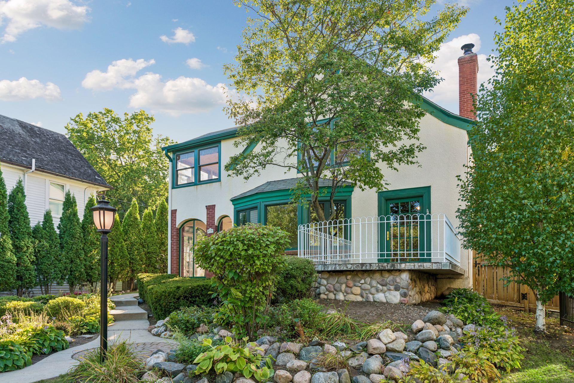 View of Residential at 4120 Queen Avenue, Minneapolis MN 55410, Minneapolis (6 of 55) - Mike Wilen | Minnesota Team Real Estate