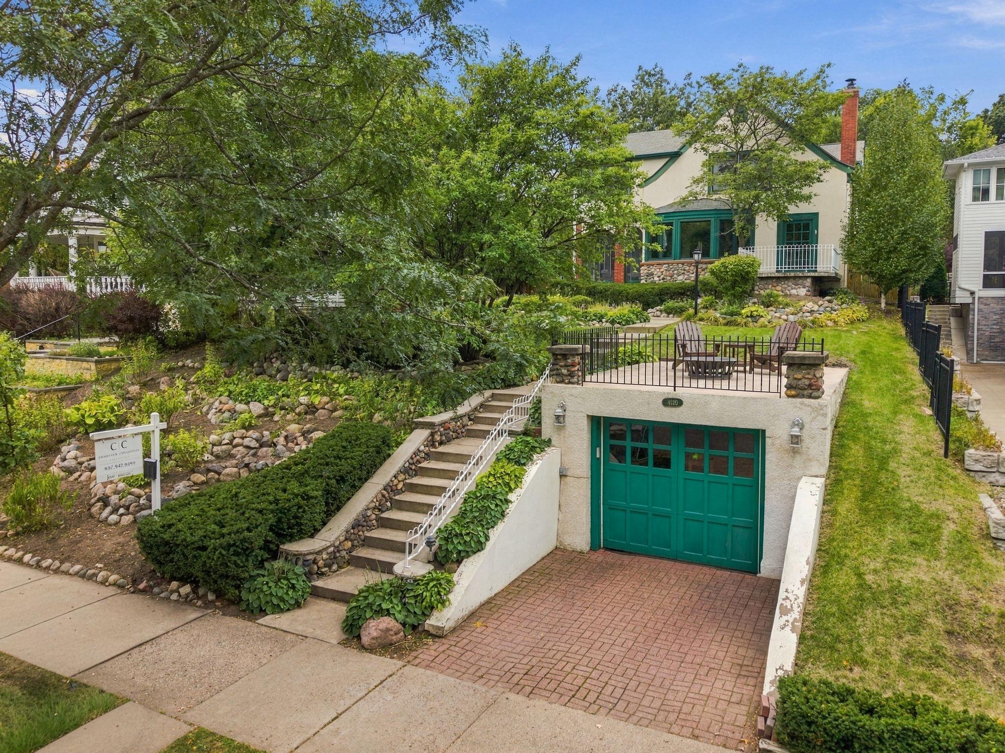 View of Residential at 4120 Queen Avenue, Minneapolis MN 55410, Minneapolis (9 of 94) - Mike Wilen | Minnesota Team Real Estate