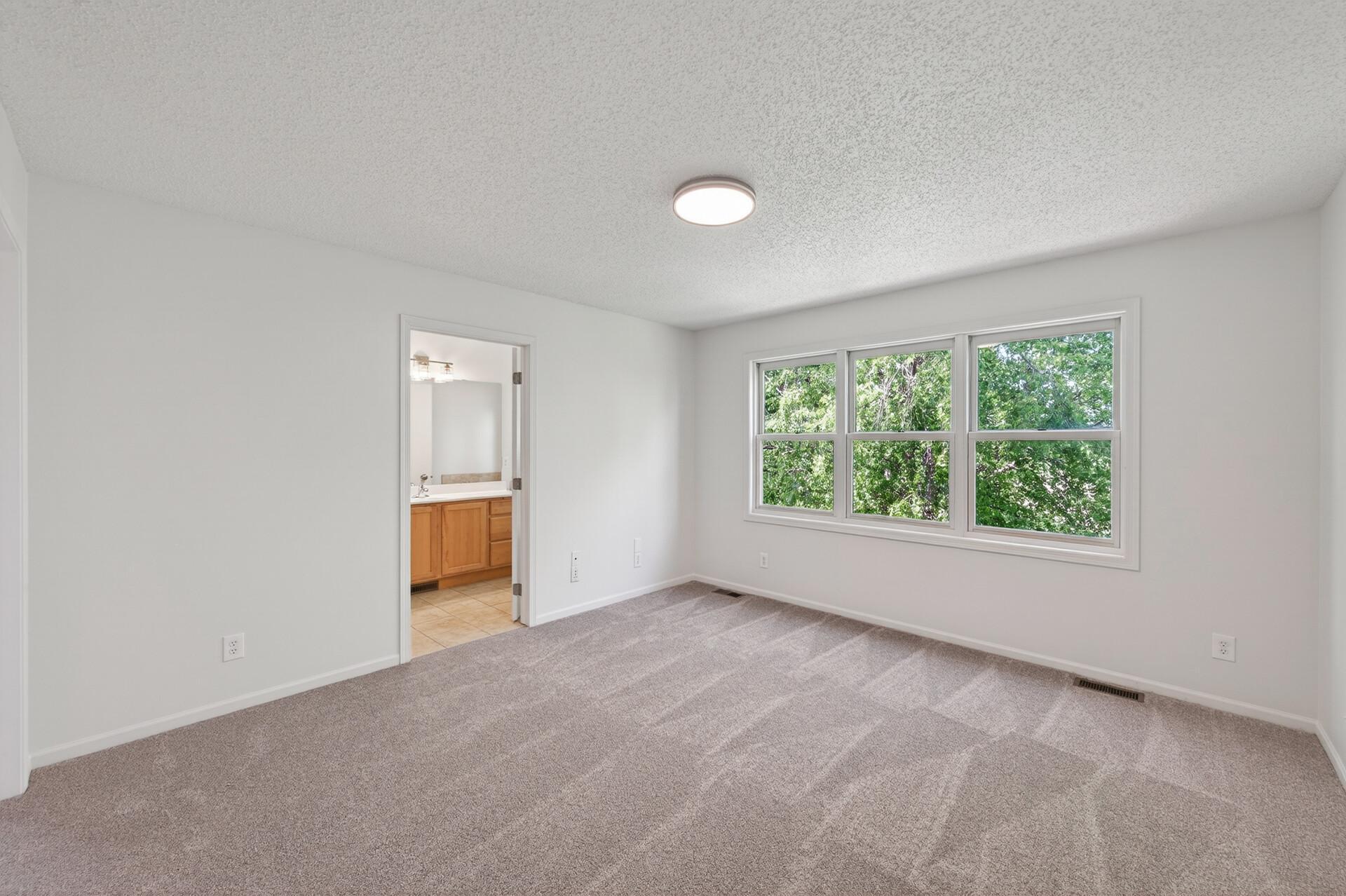 View of Residential at 11374 Balsam Way, Woodbury MN 55129, Woodbury (18 of 36) - Mike Wilen | Minnesota Team Real Estate
