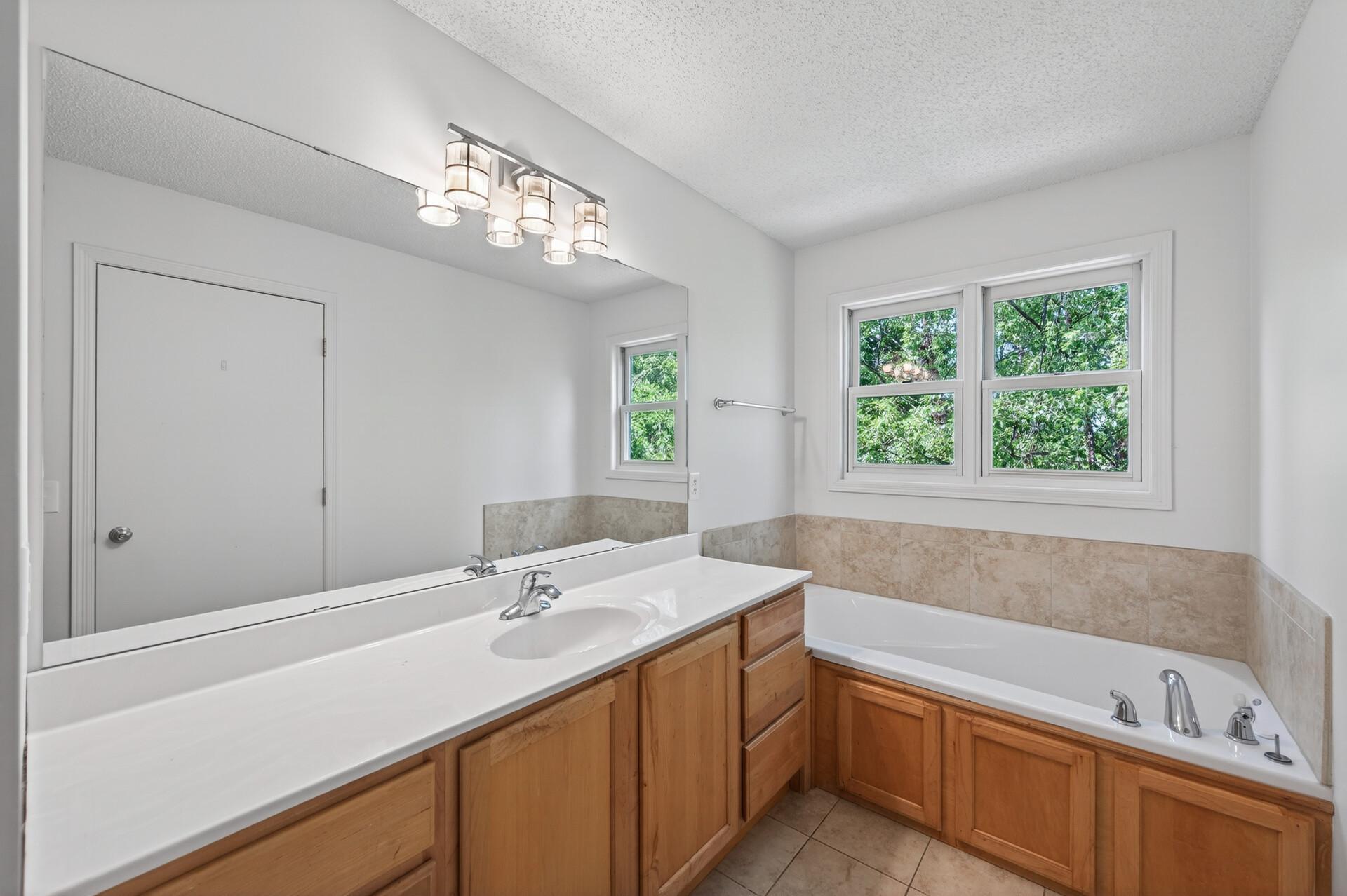 View of Residential at 11374 Balsam Way, Woodbury MN 55129, Woodbury (19 of 36) - Mike Wilen | Minnesota Team Real Estate