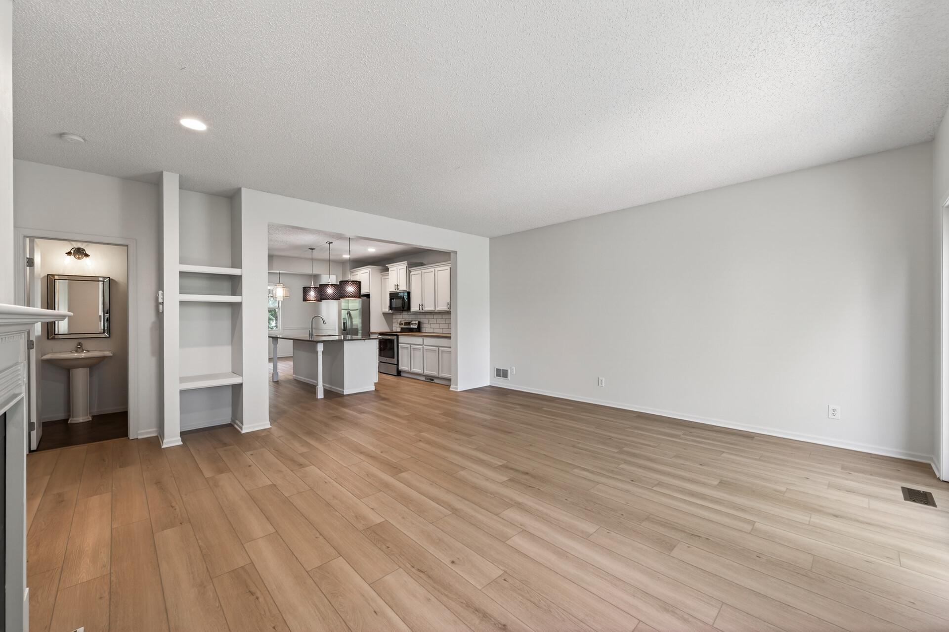 View of Residential at 11374 Balsam Way, Woodbury MN 55129, Woodbury (21 of 36) - Mike Wilen | Minnesota Team Real Estate