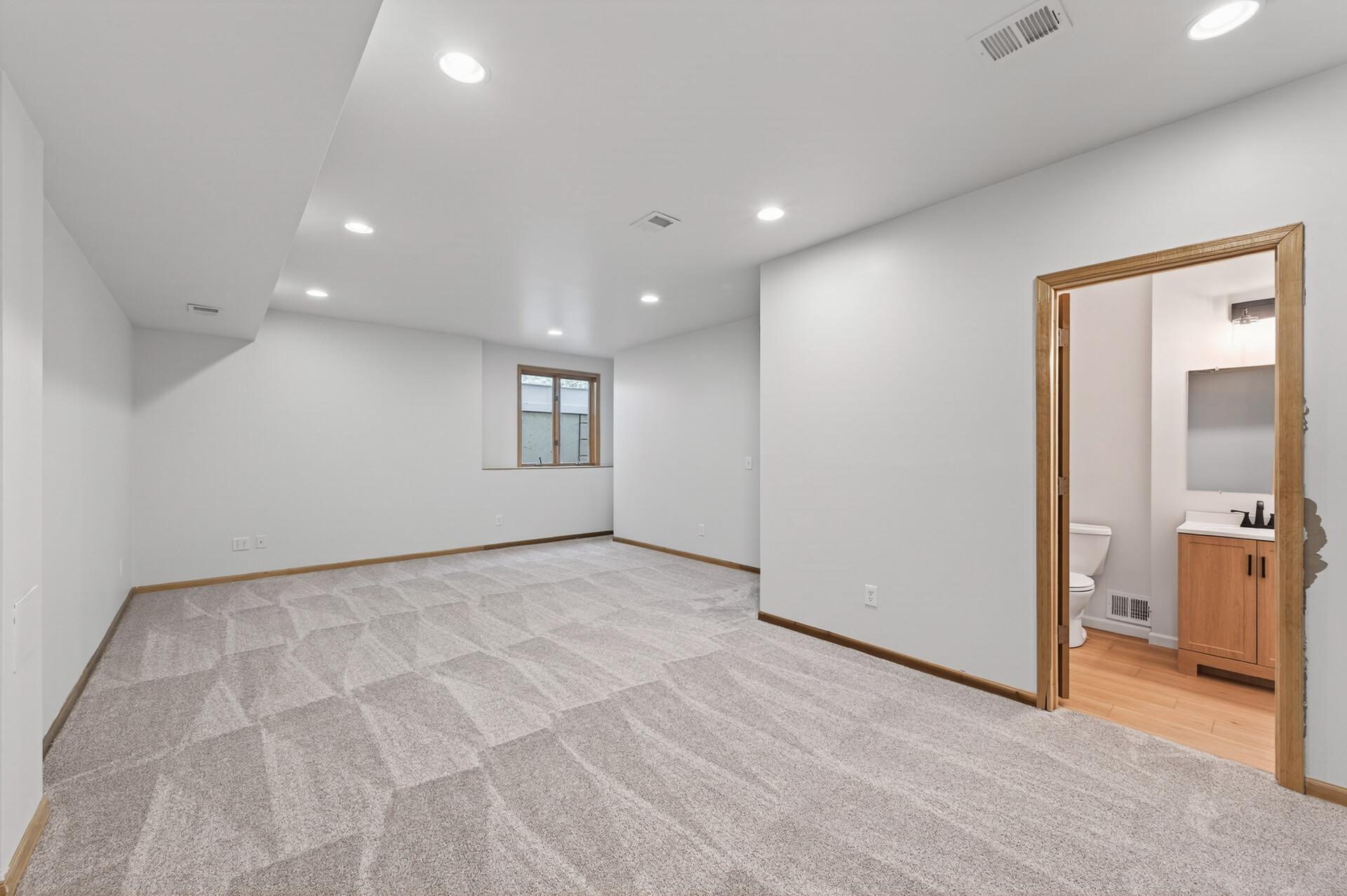View of Residential at 11374 Balsam Way, Woodbury MN 55129, Woodbury (25 of 36) - Mike Wilen | Minnesota Team Real Estate