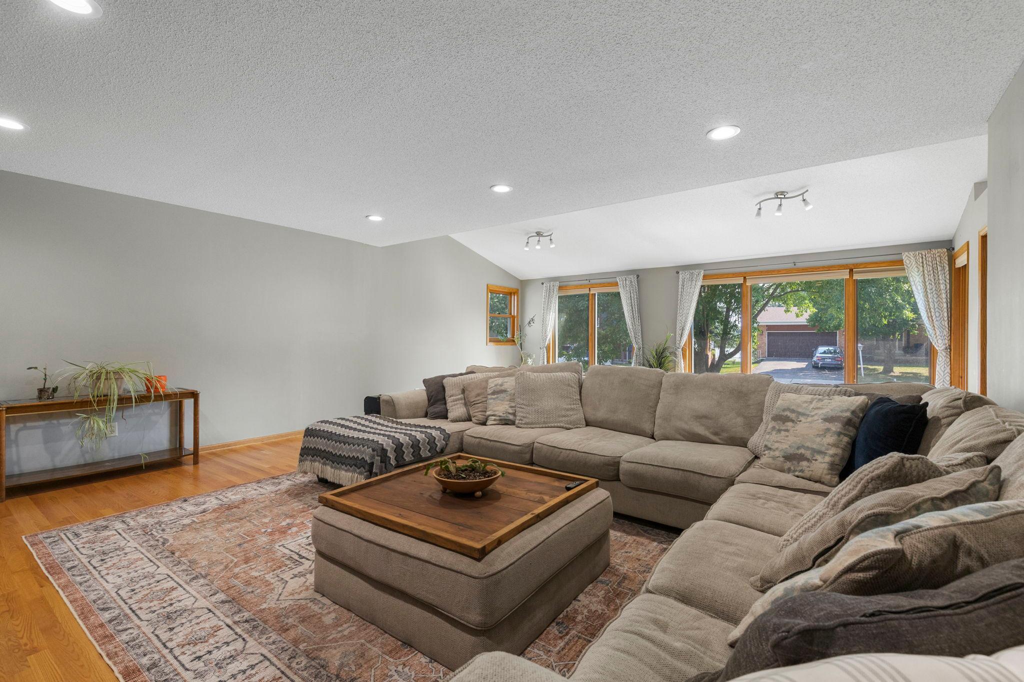 View of Residential at 4517 Orchard Avenue, Robbinsdale MN 55422, Robbinsdale (13 of 61) - Mike Wilen | Minnesota Team Real Estate