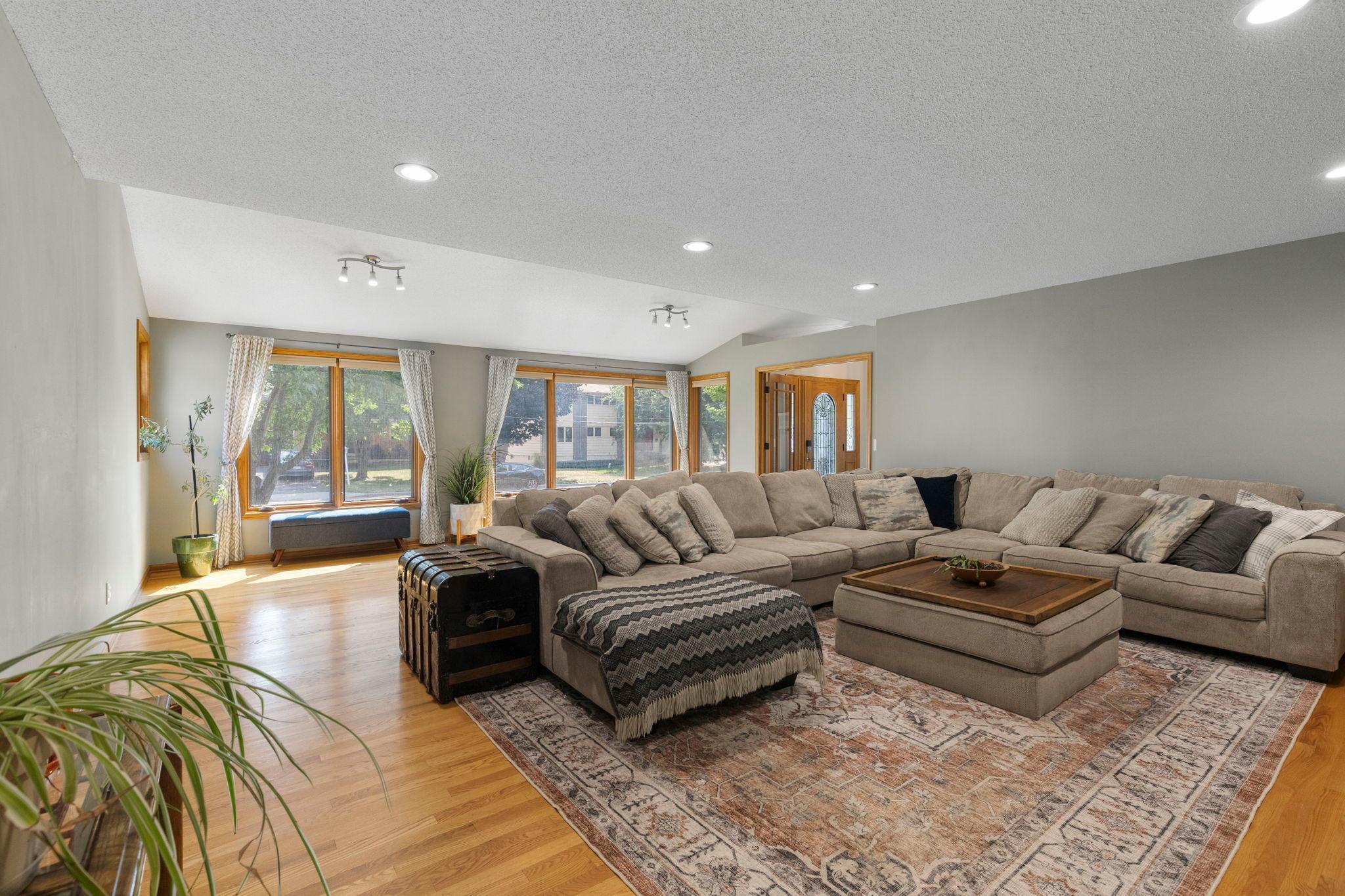 View of Residential at 4517 Orchard Avenue, Robbinsdale MN 55422, Robbinsdale (11 of 61) - Mike Wilen | Minnesota Team Real Estate