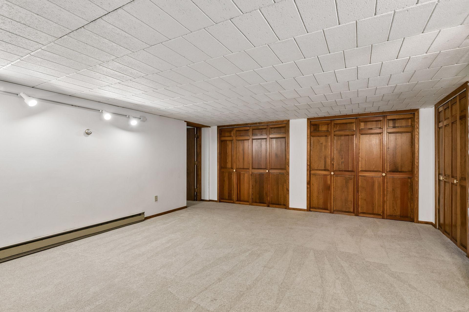 View of Residential at 401 Mission Road, Bloomington MN 55420, Bloomington (44 of 80) - Mike Wilen | Minnesota Team Real Estate