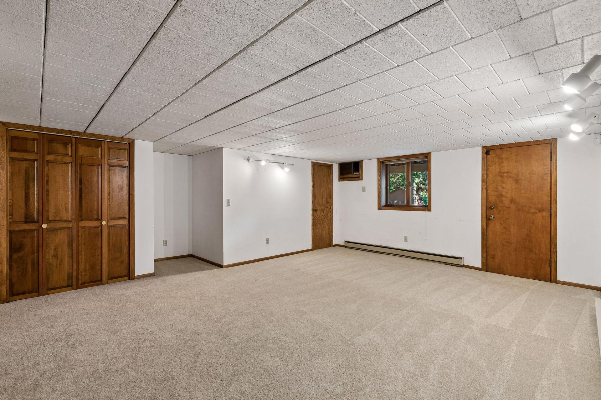 View of Residential at 401 Mission Road, Bloomington MN 55420, Bloomington (43 of 80) - Mike Wilen | Minnesota Team Real Estate