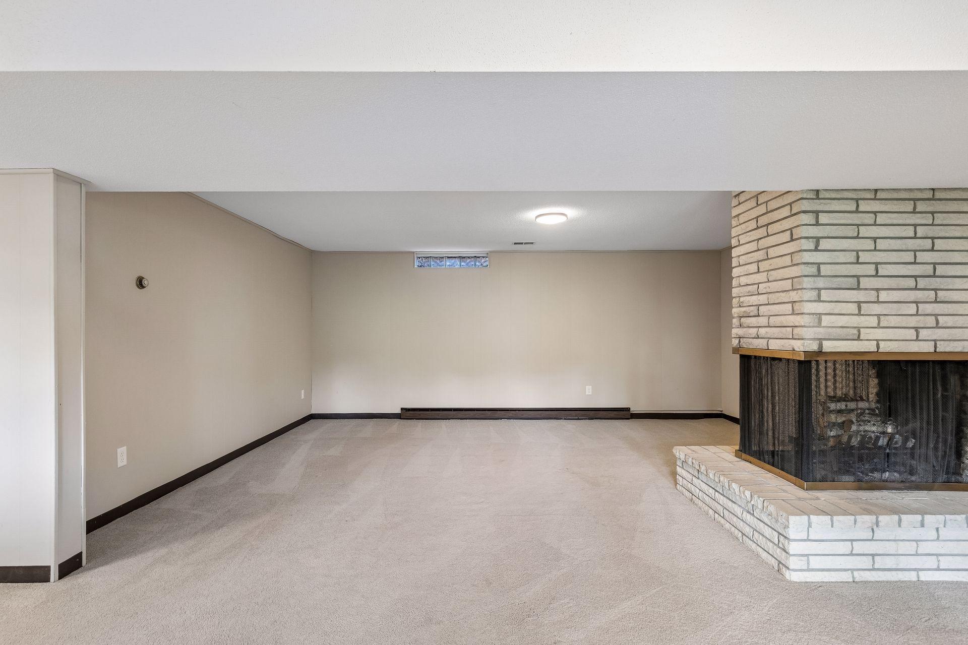 View of Residential at 401 Mission Road, Bloomington MN 55420, Bloomington (39 of 80) - Mike Wilen | Minnesota Team Real Estate