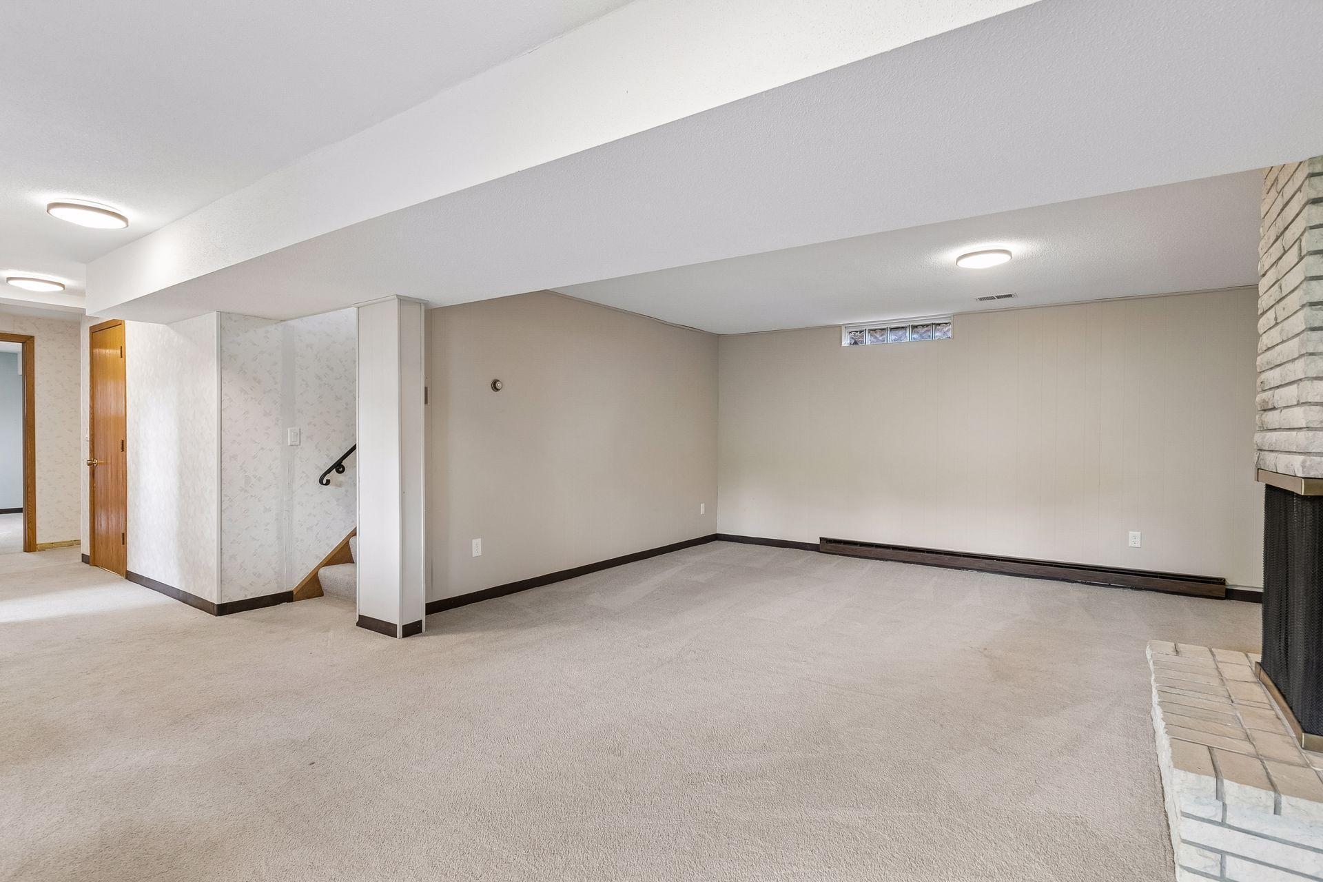 View of Residential at 401 Mission Road, Bloomington MN 55420, Bloomington (41 of 80) - Mike Wilen | Minnesota Team Real Estate