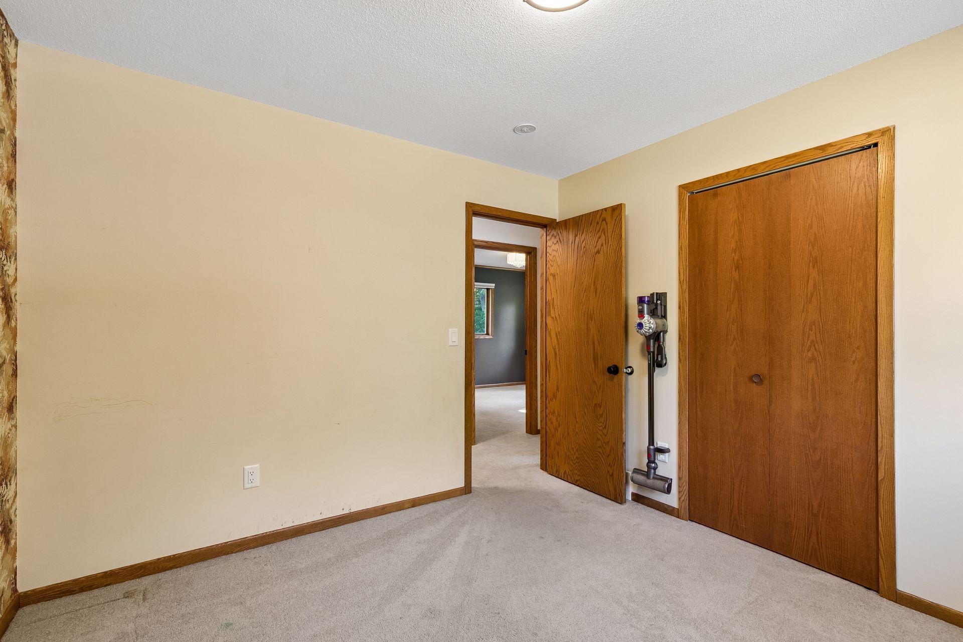 View of Residential at 401 Mission Road, Bloomington MN 55420, Bloomington (33 of 80) - Mike Wilen | Minnesota Team Real Estate