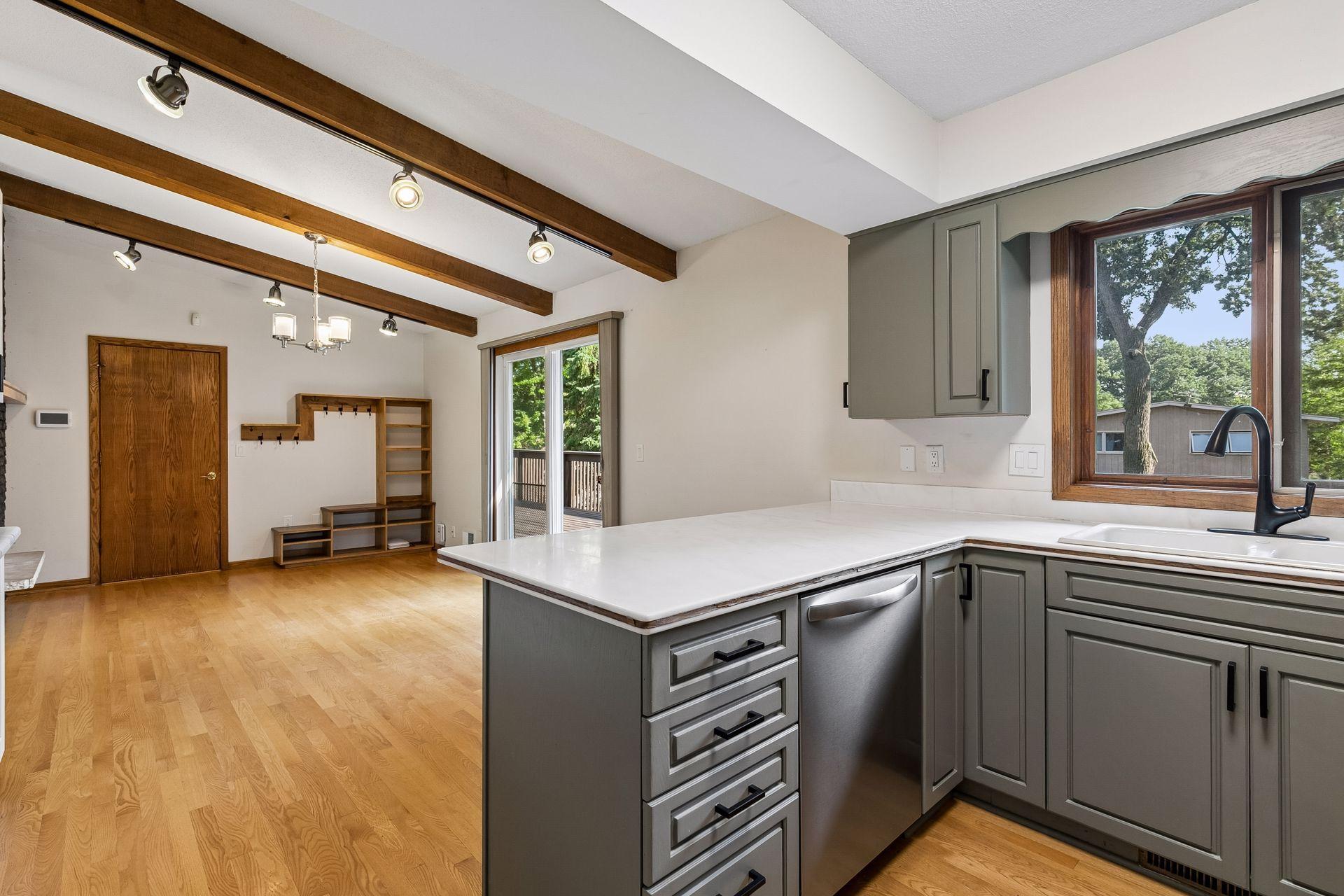 View of Residential at 401 Mission Road, Bloomington MN 55420, Bloomington (18 of 80) - Mike Wilen | Minnesota Team Real Estate