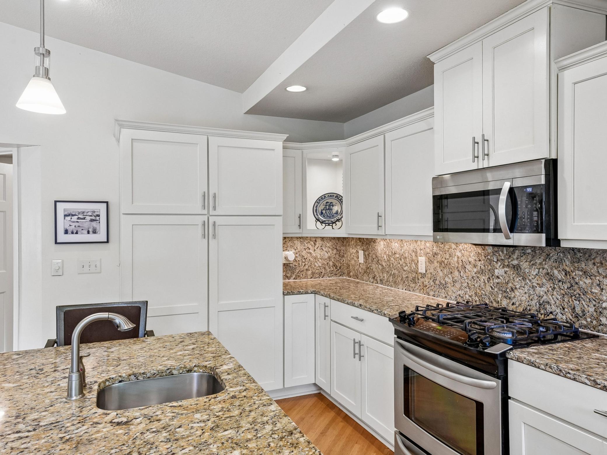View of Residential at 5220 Maddox Lane, Edina MN 55436, Edina (12 of 38) - Mike Wilen | Minnesota Team Real Estate